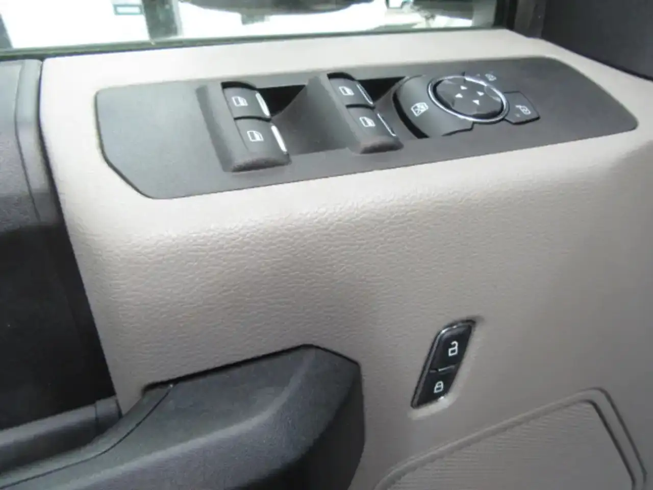 Ford F 550 снимка Ford F 550