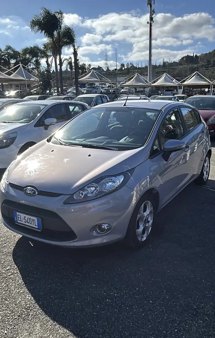 Ford Fiesta 5p 1.6 tdci Titanium c/esp 95cv E5 - 1