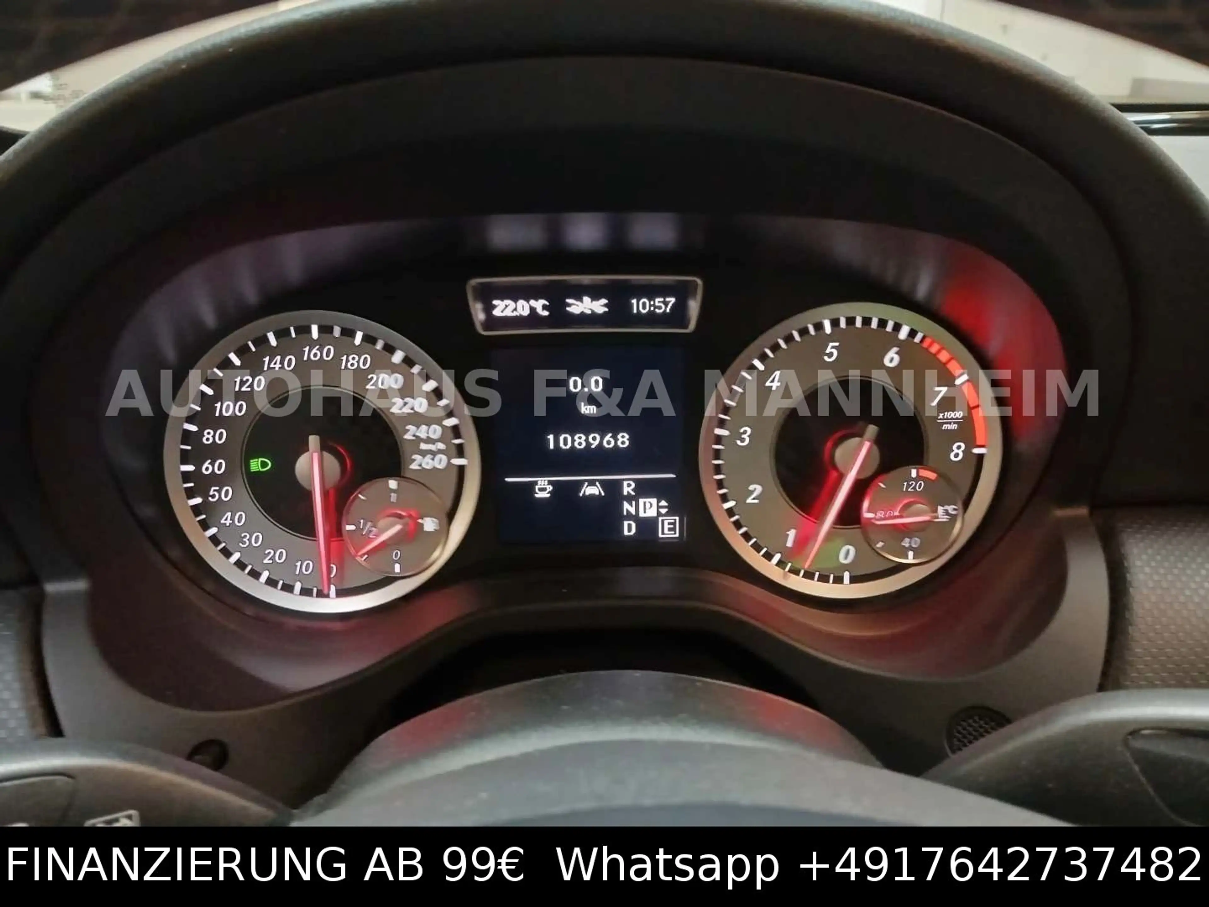 Mercedes-Benz A 180 Urban Leder Xenon Pano Navi RKamera 2Hand — photo 19