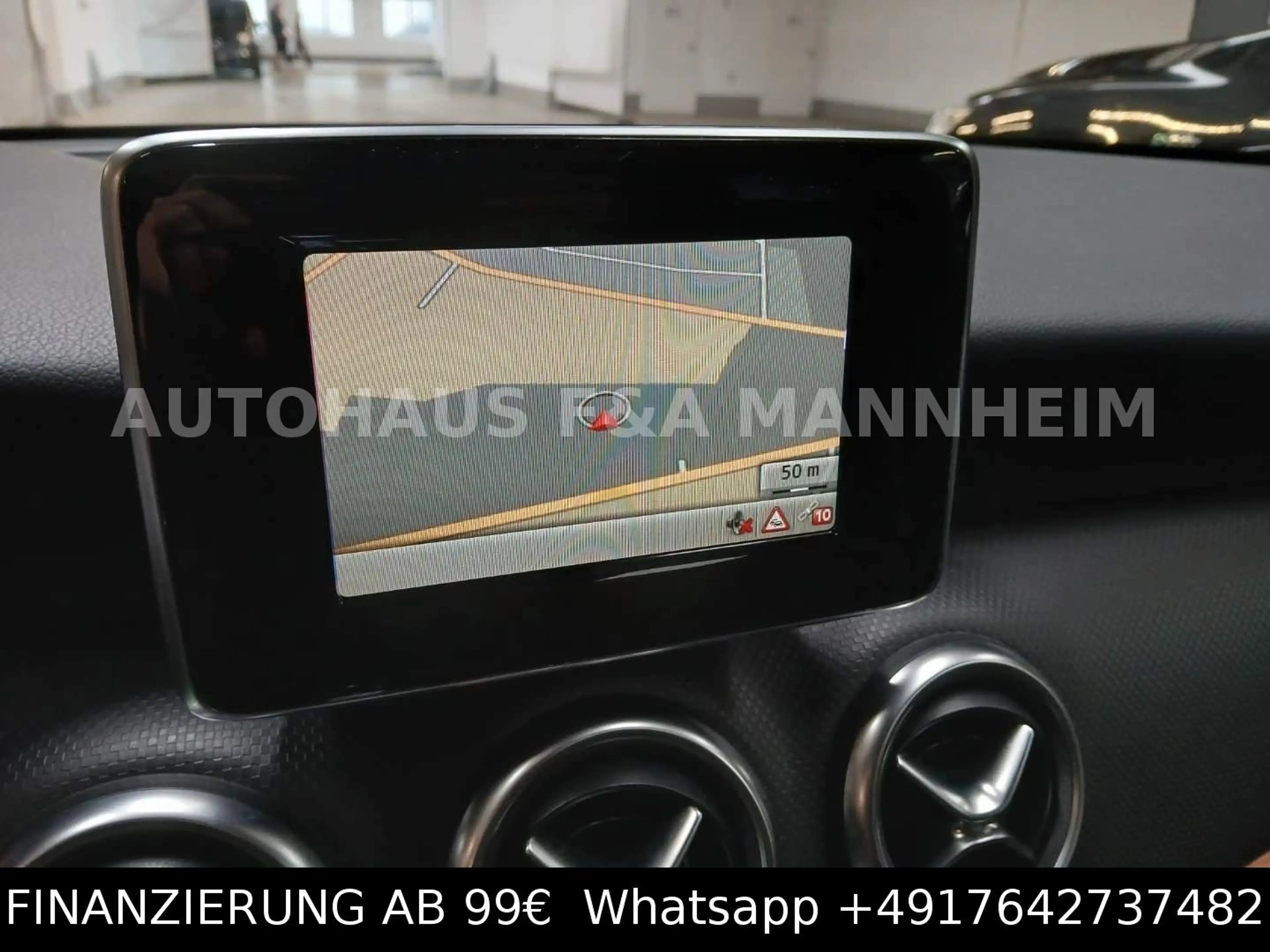Mercedes-Benz A 180 Urban Leder Xenon Pano Navi RKamera 2Hand — photo 16