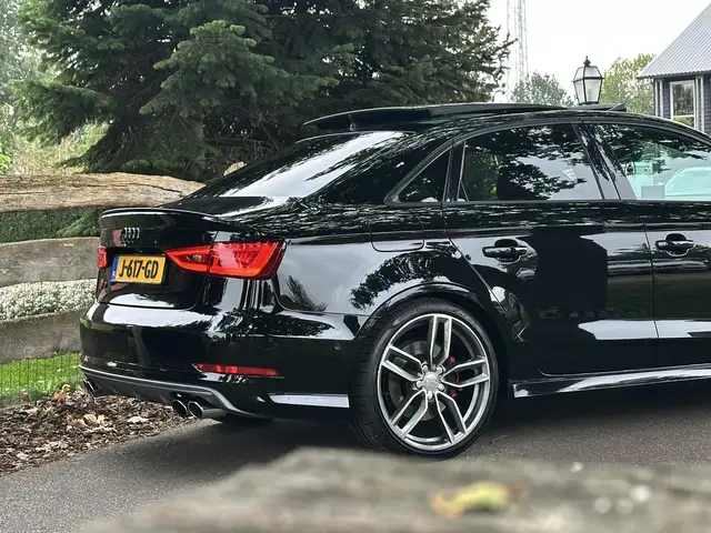 Audi S3 view 4