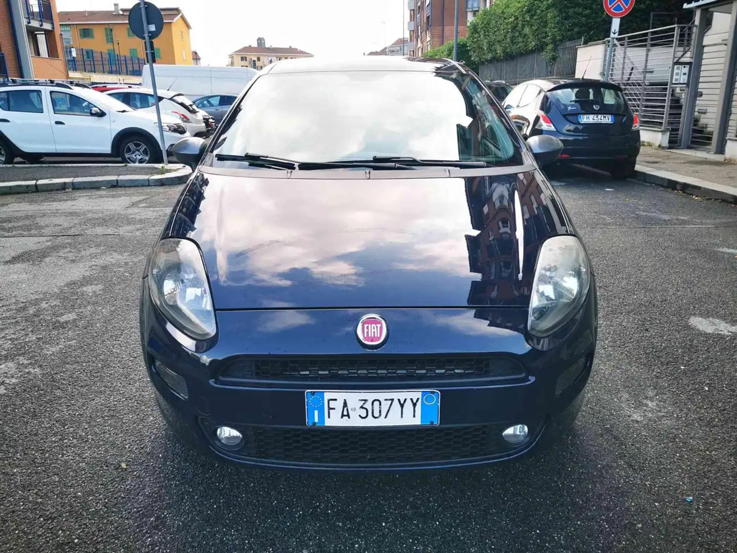 Fiat Punto 1.4 8V 5 porte Easypower Lounge Grigio - 2