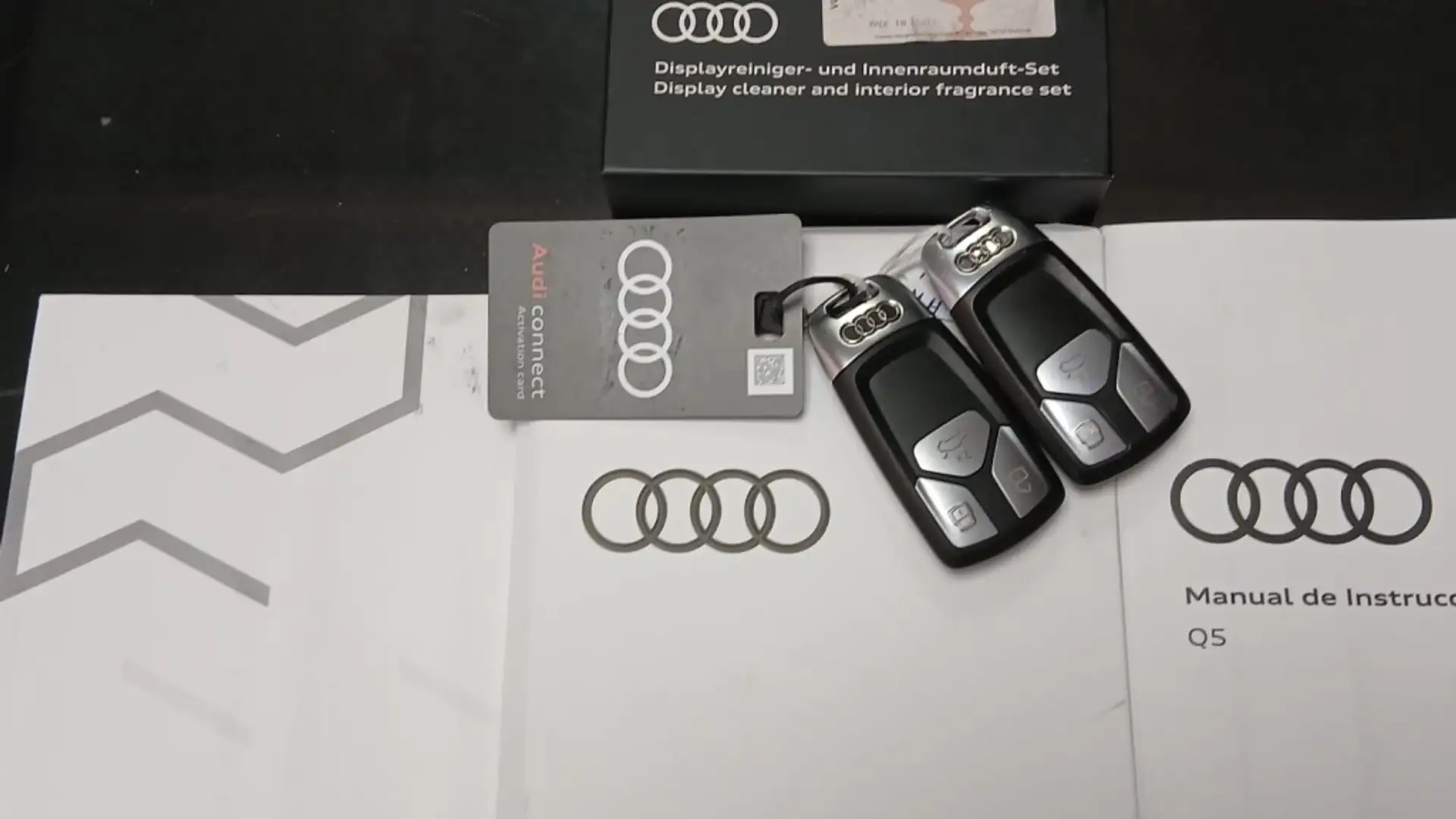 Audi Q5 40 TDI quattro-ultra Black line S tronic 150kW Gris - 2