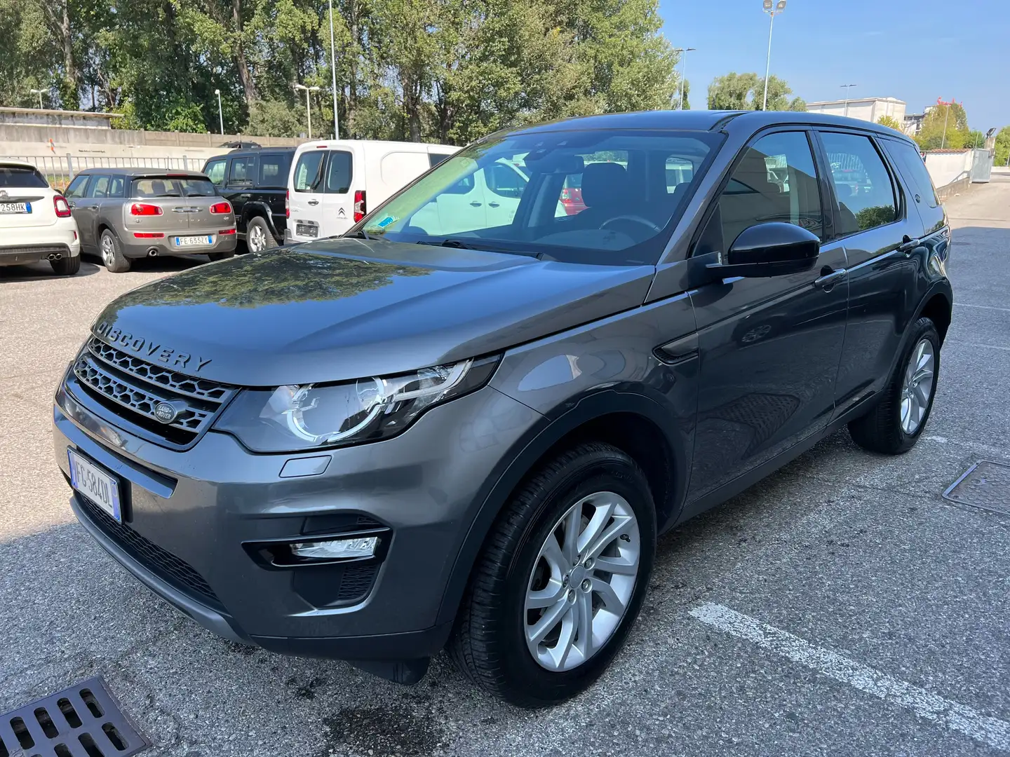 Land Rover Discovery Sport 2.0 td4 SE awd 150cv Grau - 1