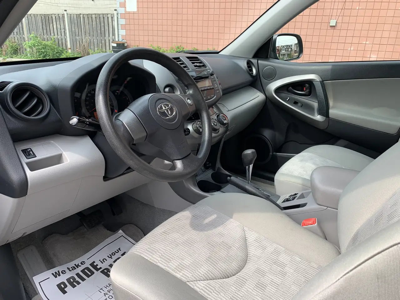 Toyota RAV 4 снимка Toyota RAV 4