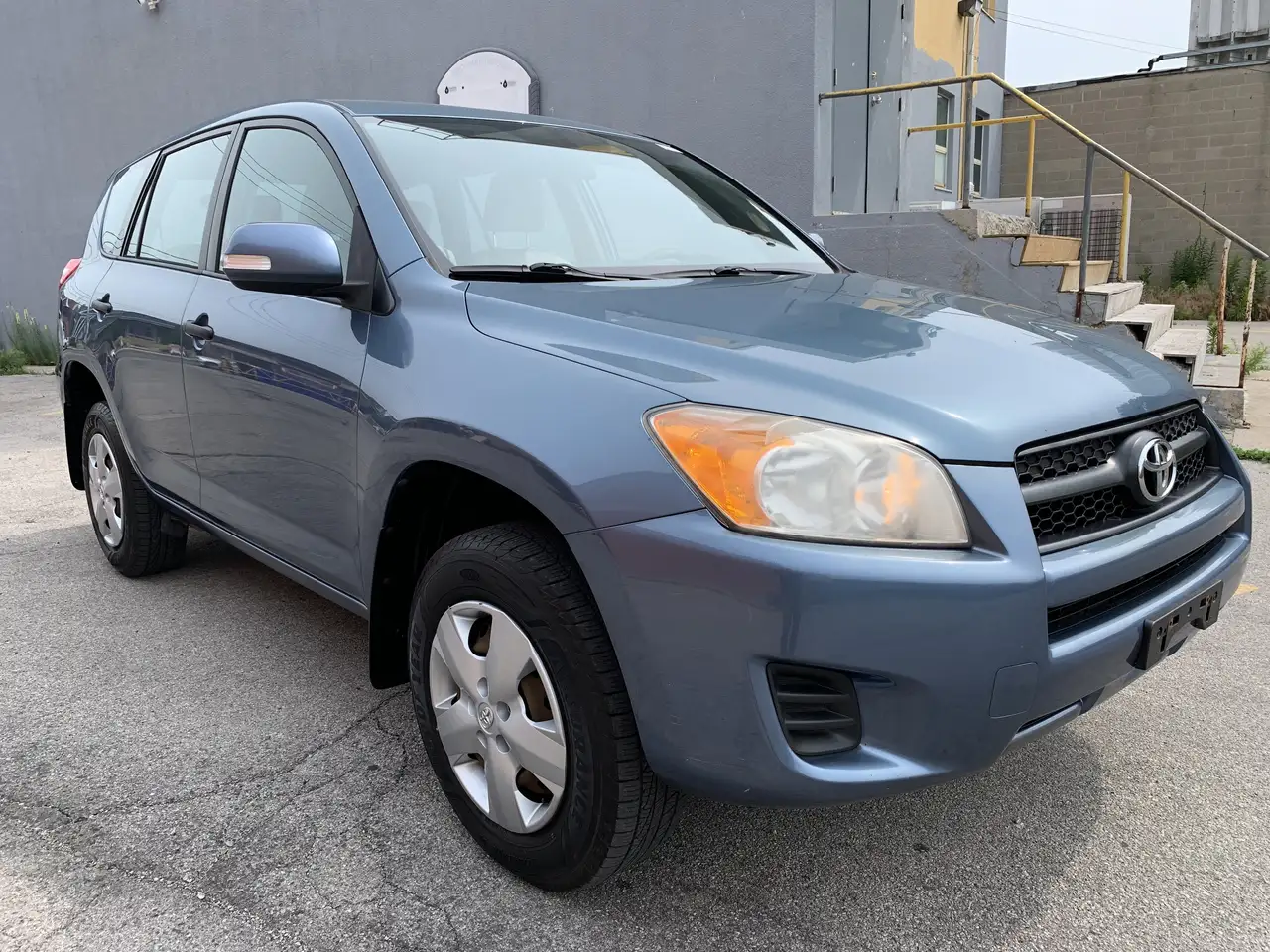 Toyota RAV 4 снимка Toyota RAV 4