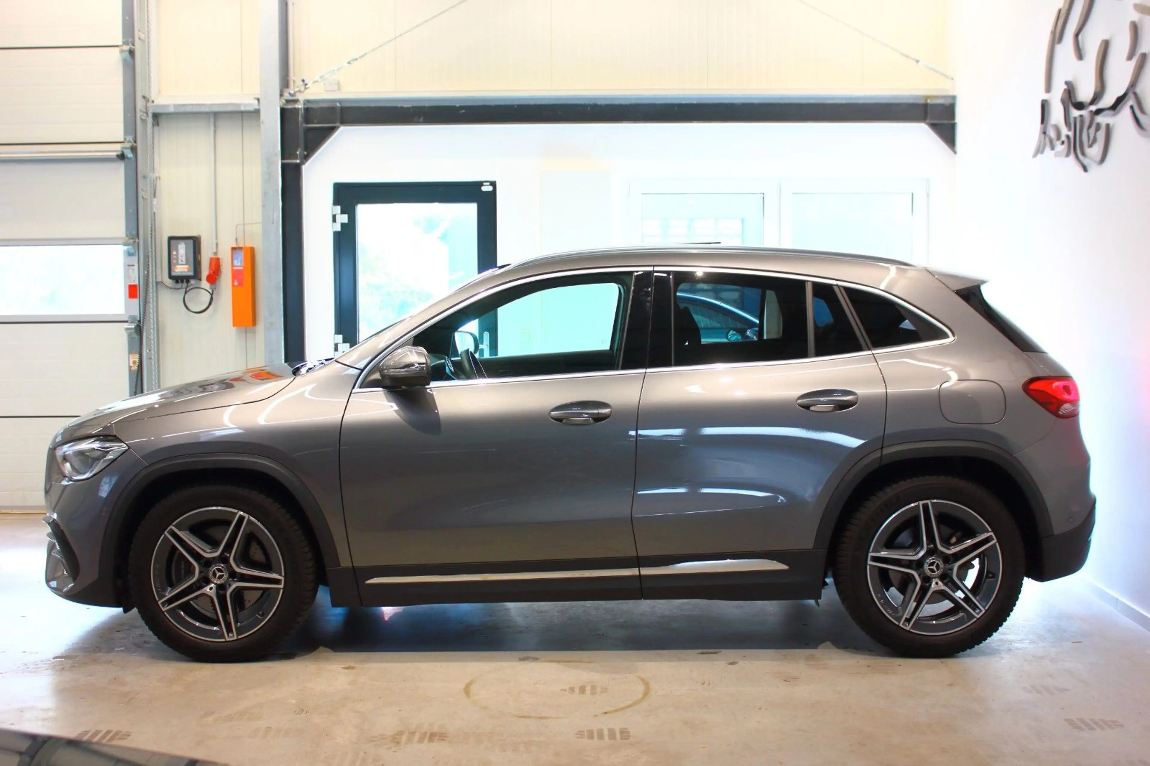 Mercedes-Benz GLA 250 8G DCT AMG LINE~DEUTSCH+UNFALLFREI+PANO~ — photo 5