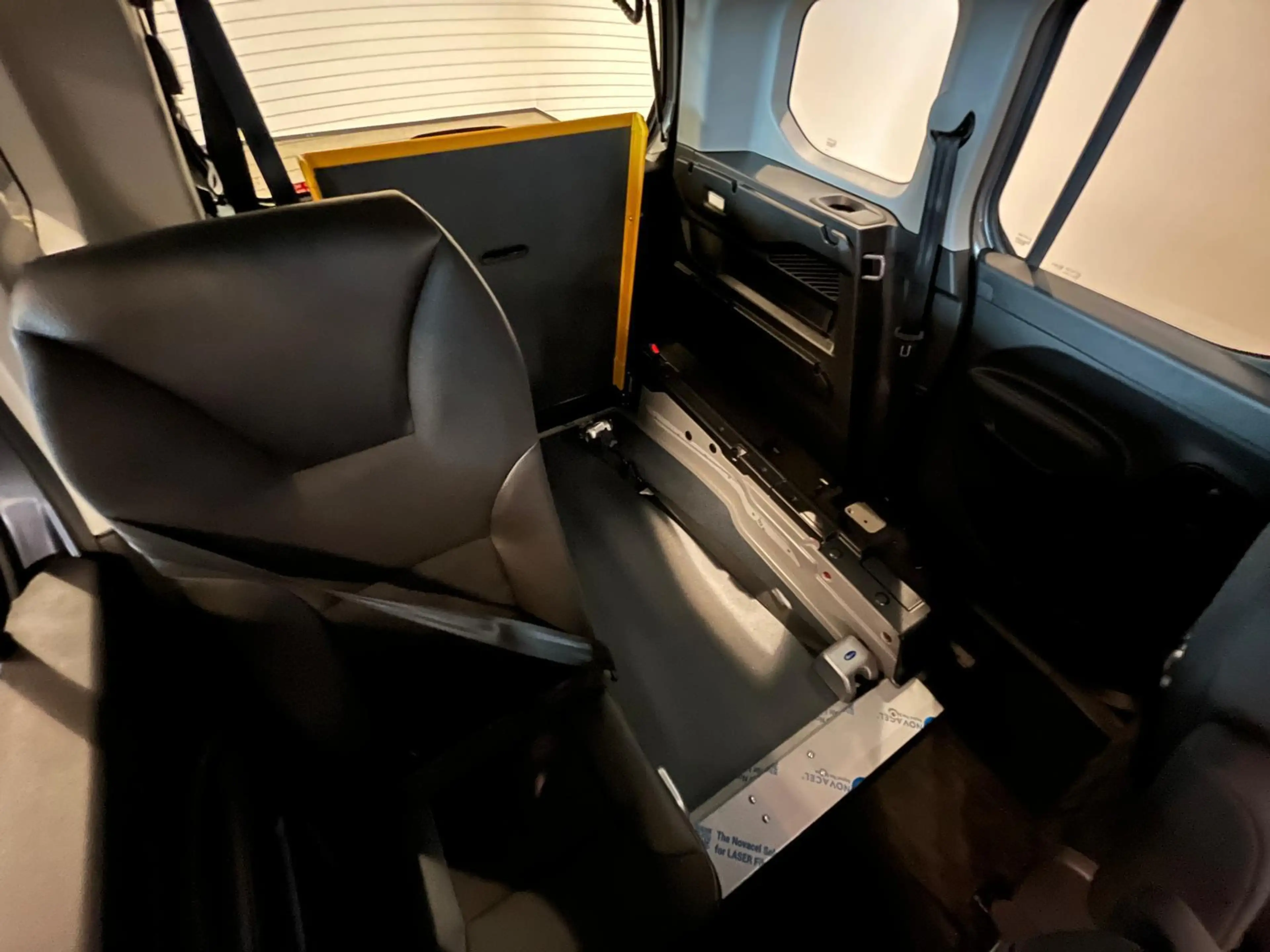 Citroen Berlingo L1 Rolstoelauto 3+1 — photo 4
