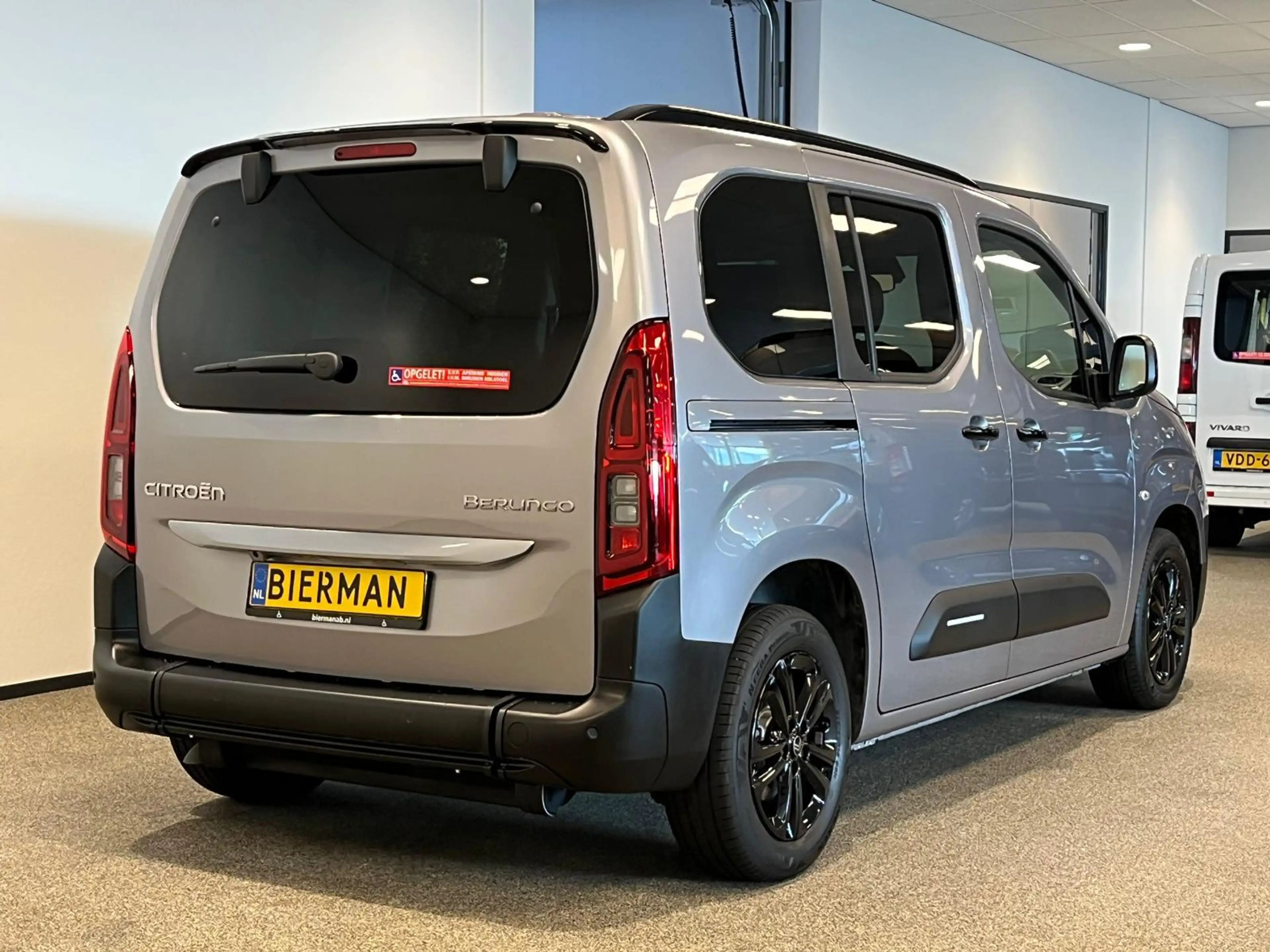 Citroen Berlingo L1 Rolstoelauto 3+1 — photo 9
