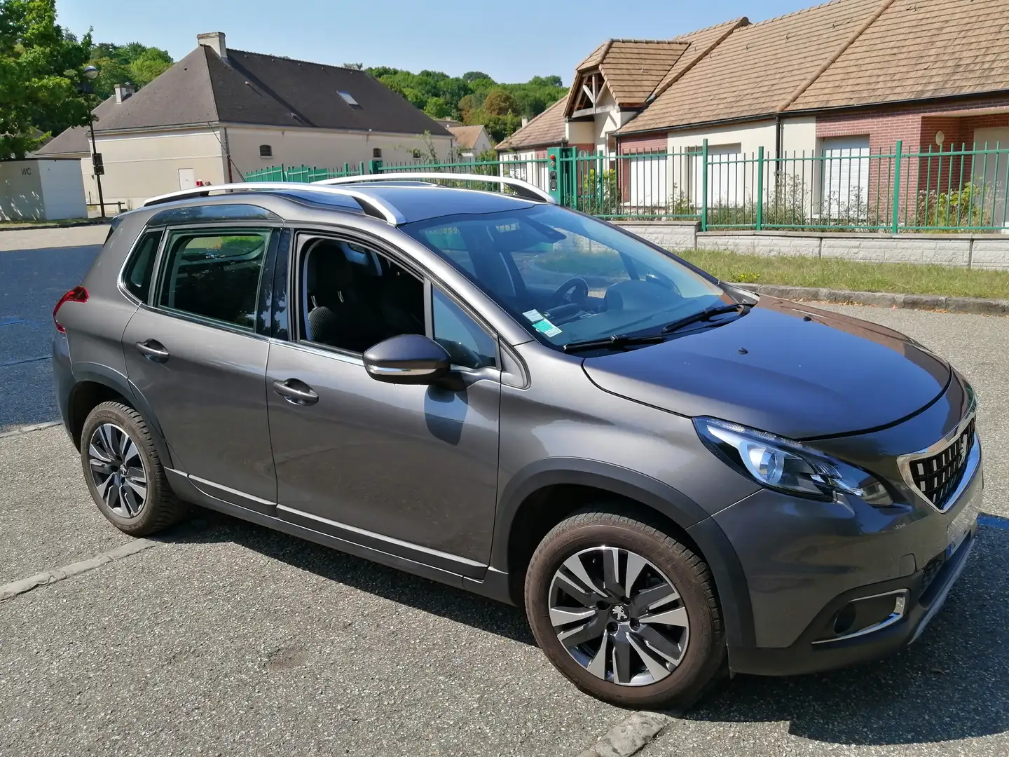 Peugeot 2008 2008 1.2 PureTech 130ch S Gris - 1