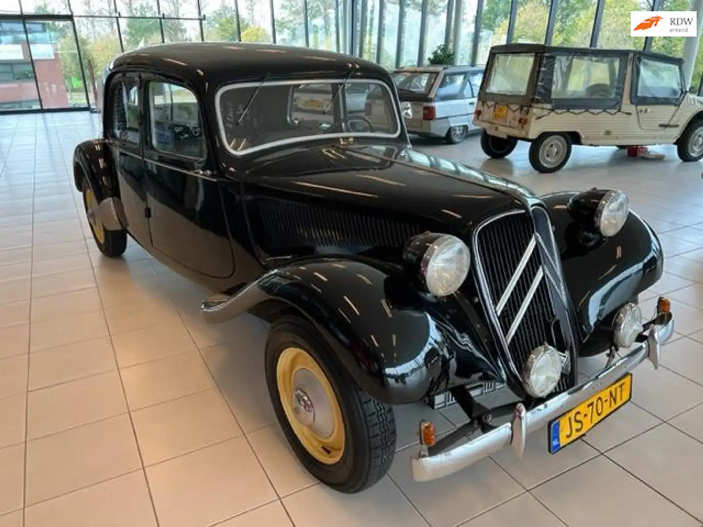 Citroen Traction AVENT Citroen Traction Avant 11BN Negro - 1