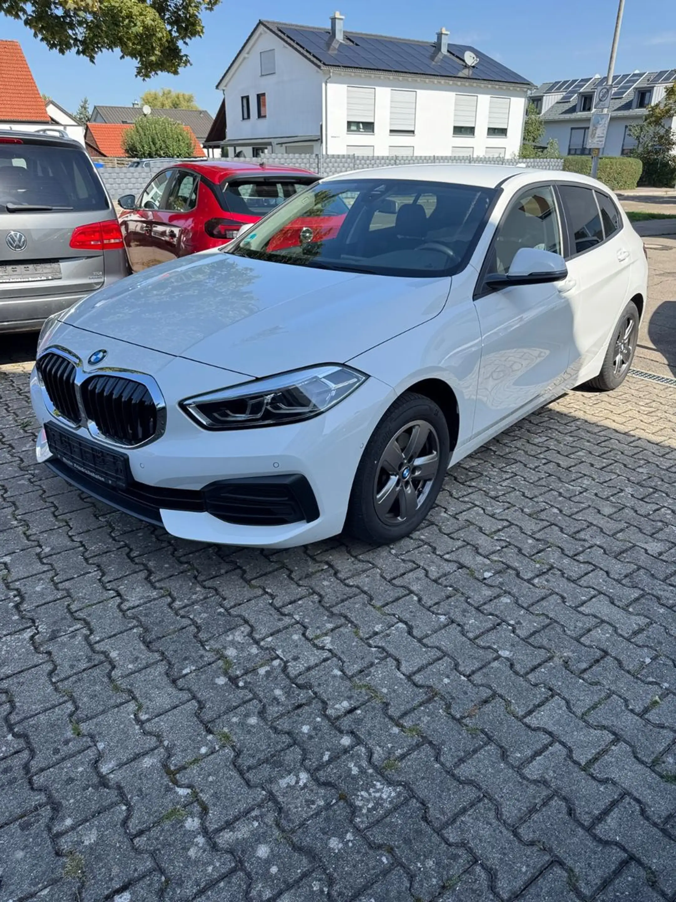 BMW 118 d Advantage CAM,PDC,SITZH,8xALU,NAVI
