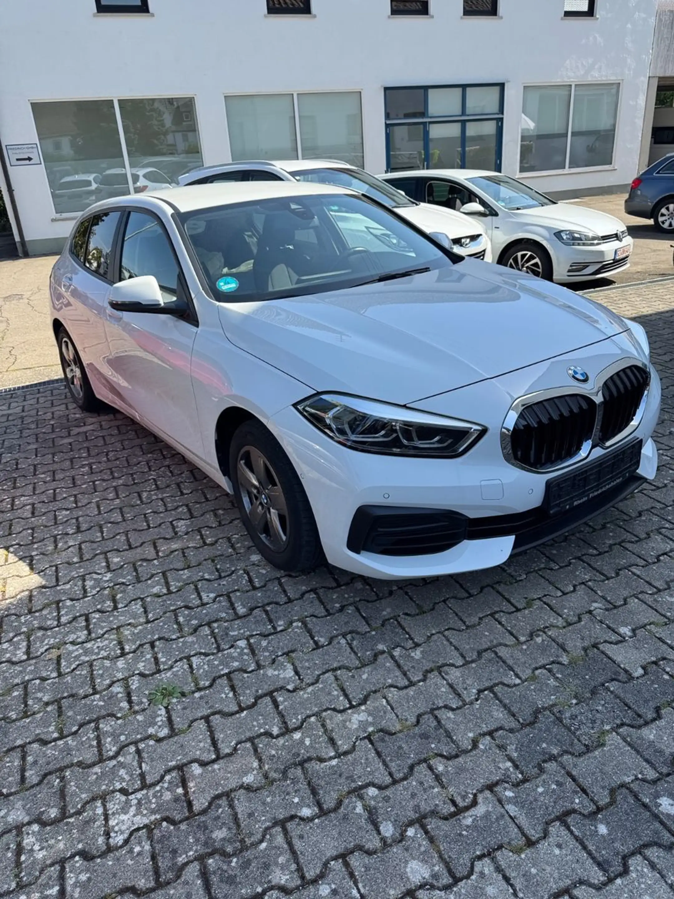 BMW 118 d Advantage CAM,PDC,SITZH,8xALU,NAVI — photo 3