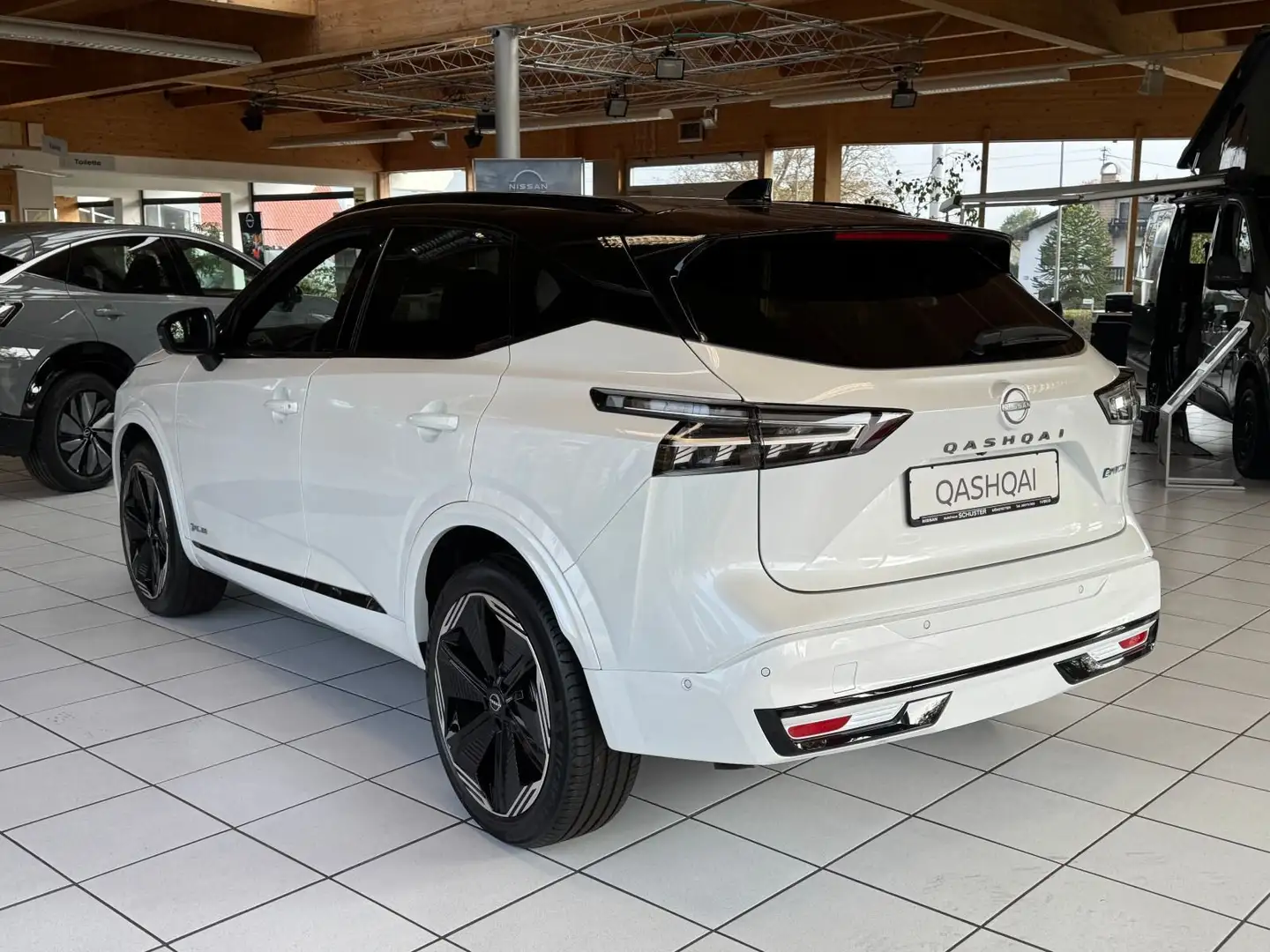 Nissan Qashqai 1.5 VC-T N-Design e-Power HUD Bose Weiß - 2