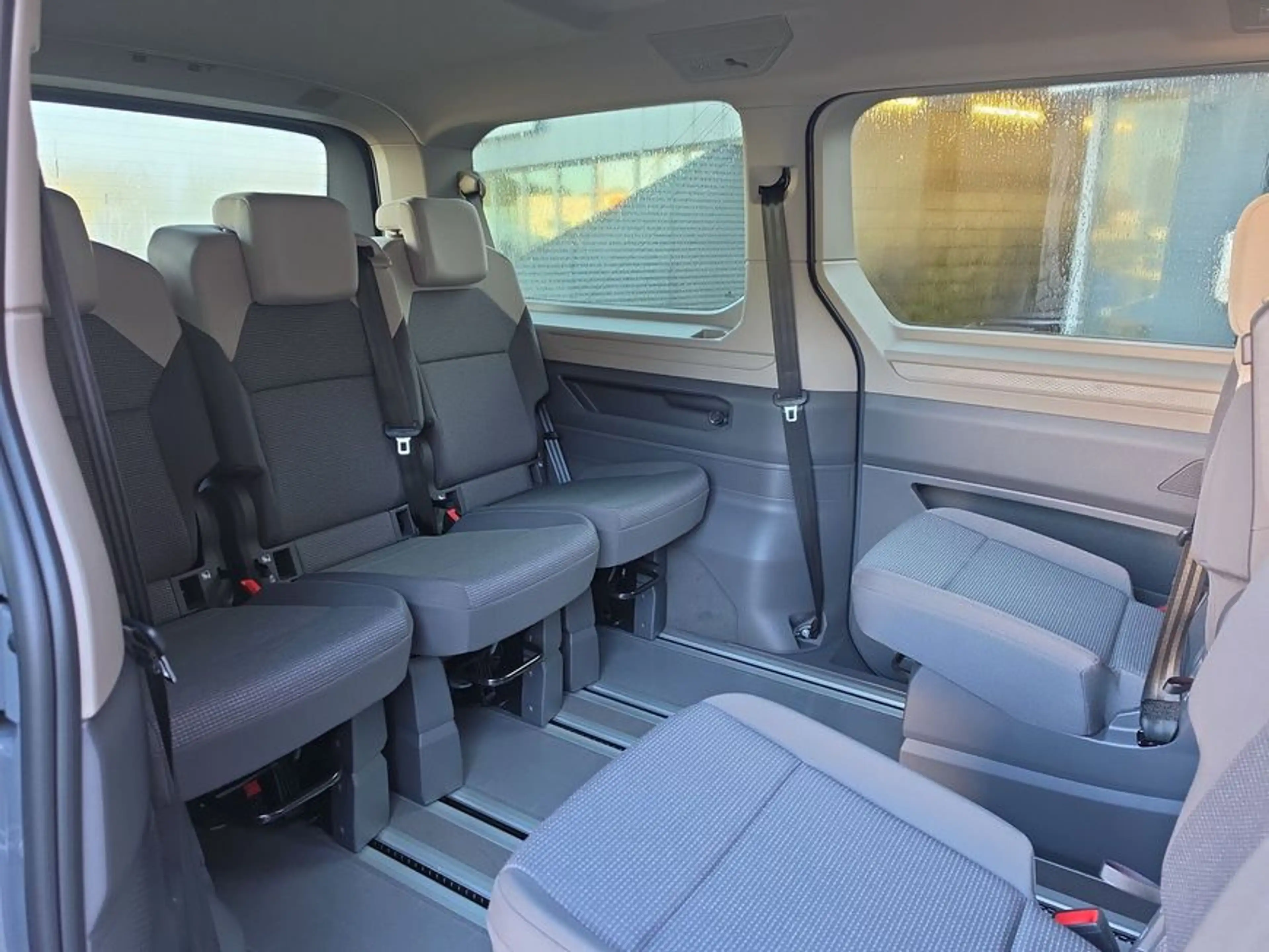 Volkswagen LT Multivan Motor: 2,0 l TDI SCR 110 kW Getriebe: 7-G — photo 14