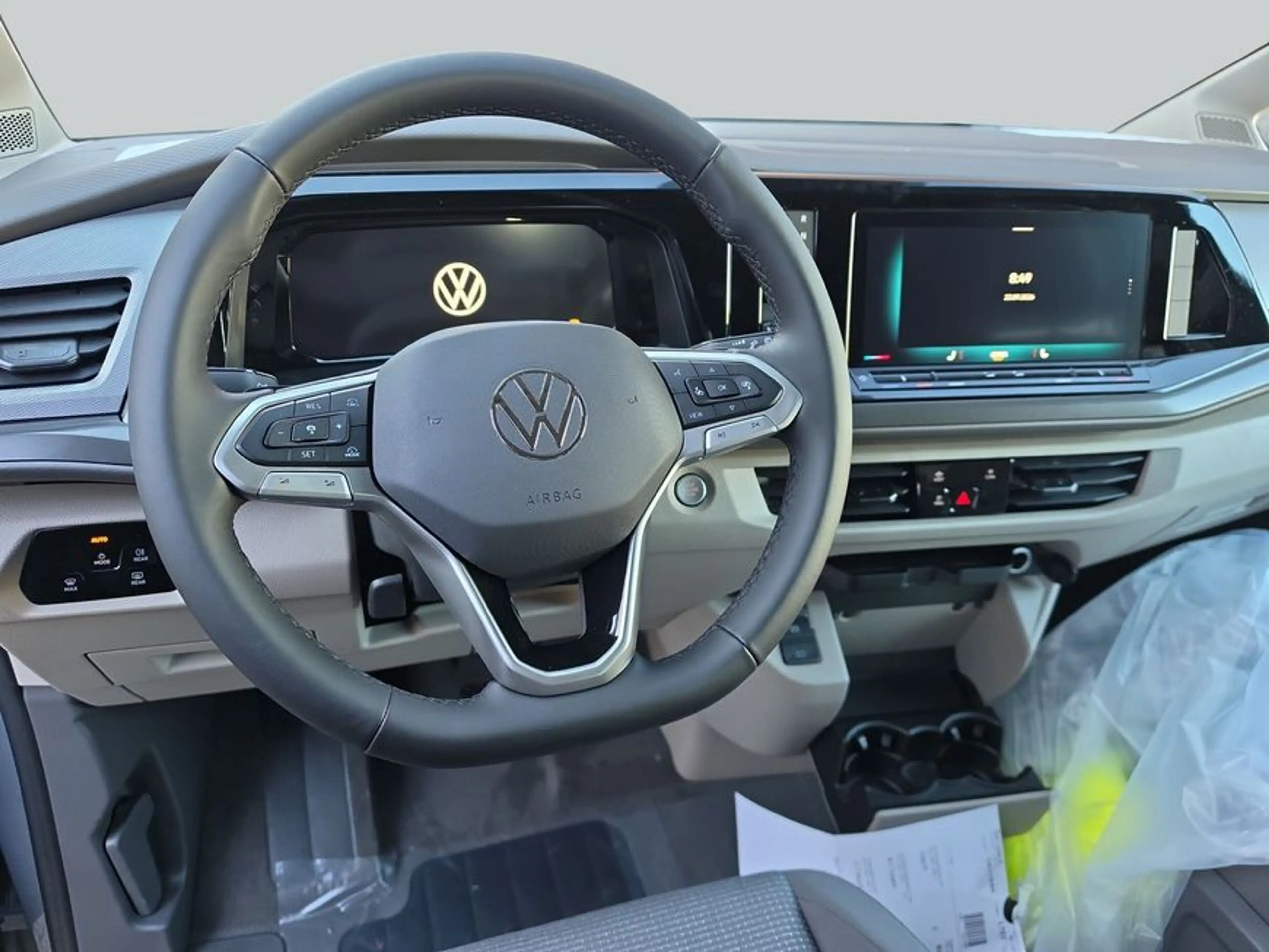 Volkswagen LT Multivan Motor: 2,0 l TDI SCR 110 kW Getriebe: 7-G — photo 11