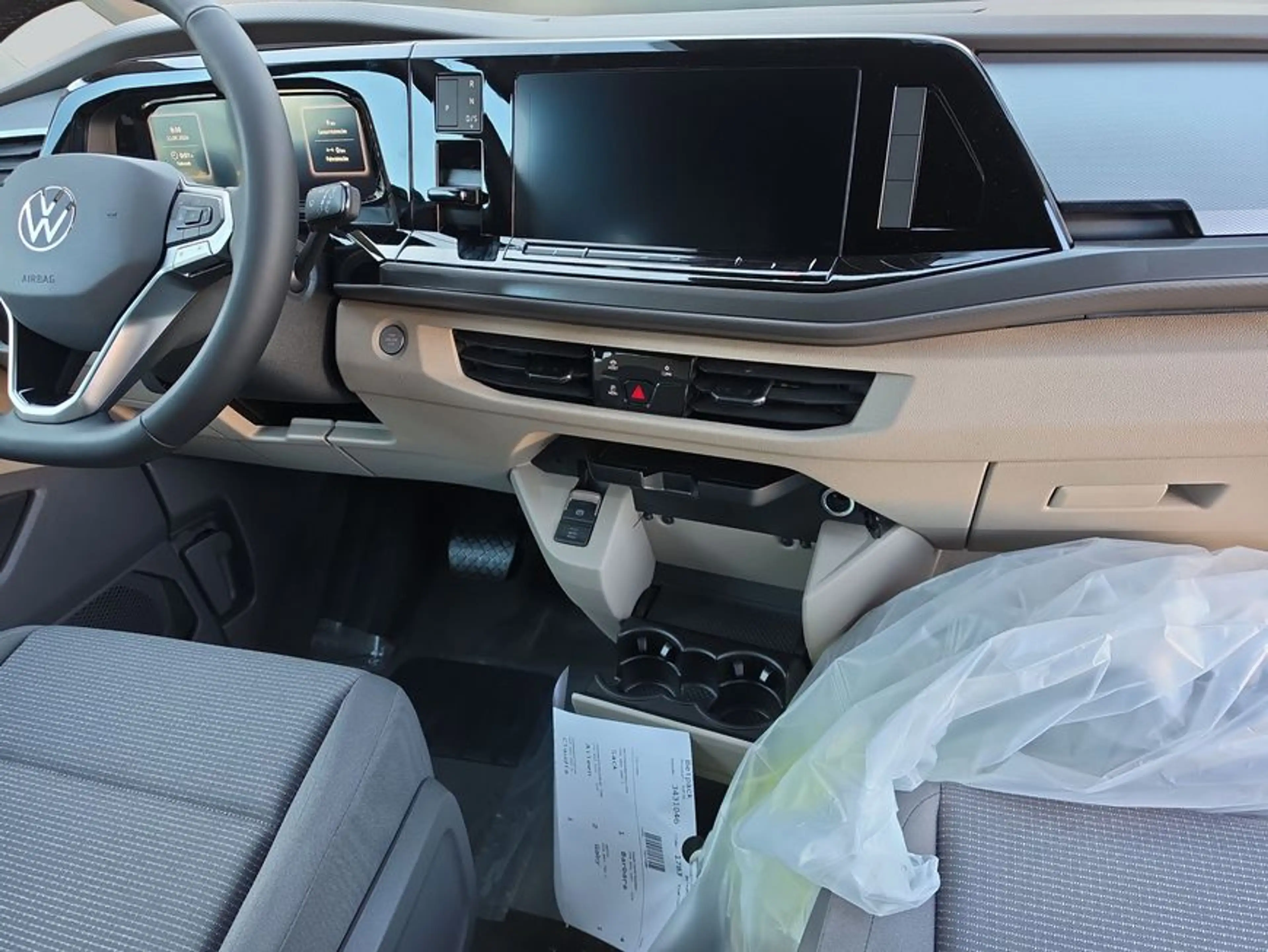 Volkswagen LT Multivan Motor: 2,0 l TDI SCR 110 kW Getriebe: 7-G — photo 13