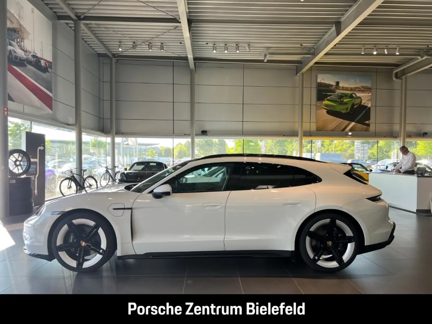 Porsche Taycan Sport Turismo LED-Matrix Surround-View Weiß - 2