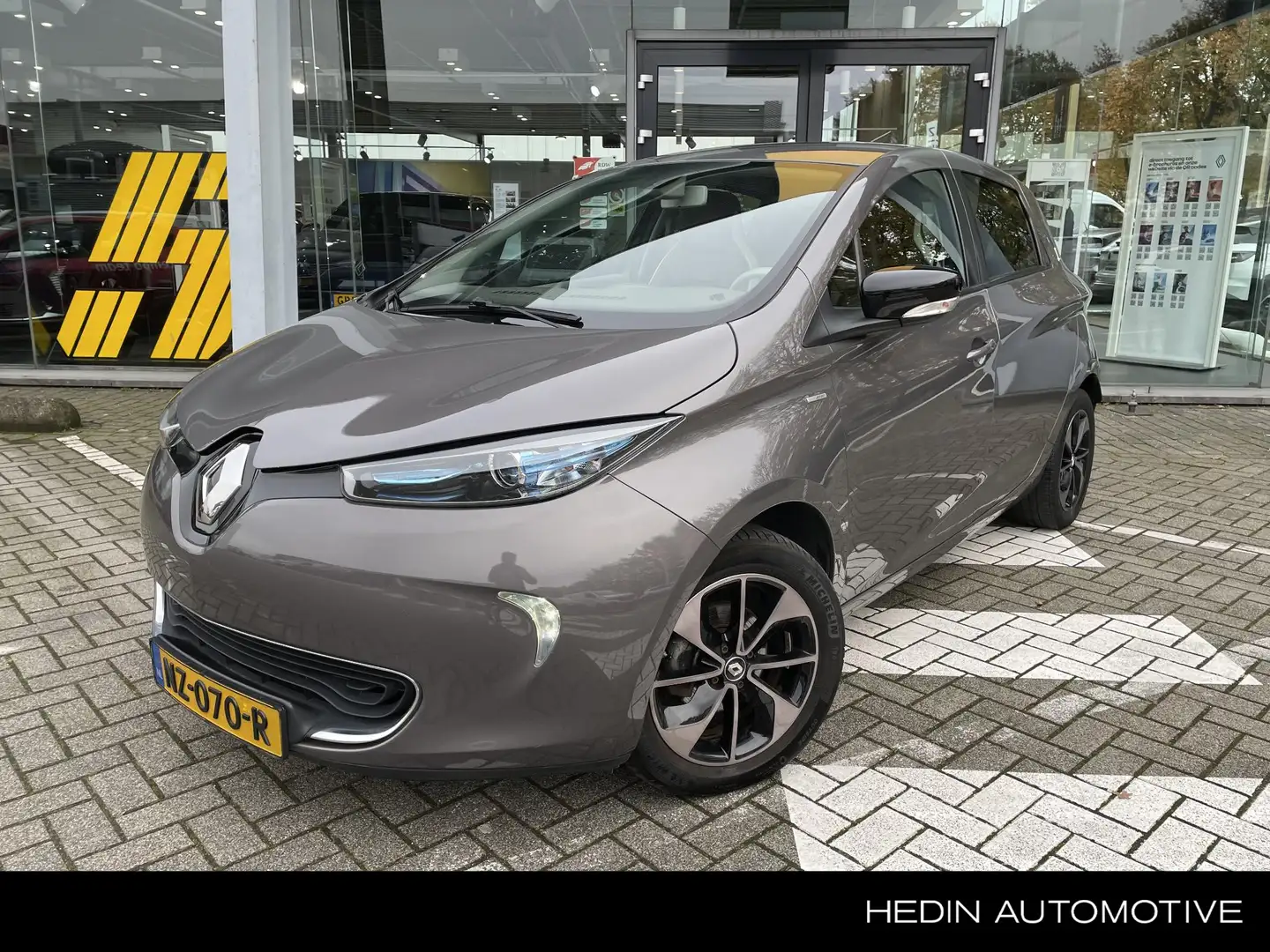 Renault ZOE Q90 Bose Quickcharge 41 kWh Koopaccu, Nav, Lm velg Grijs - 1