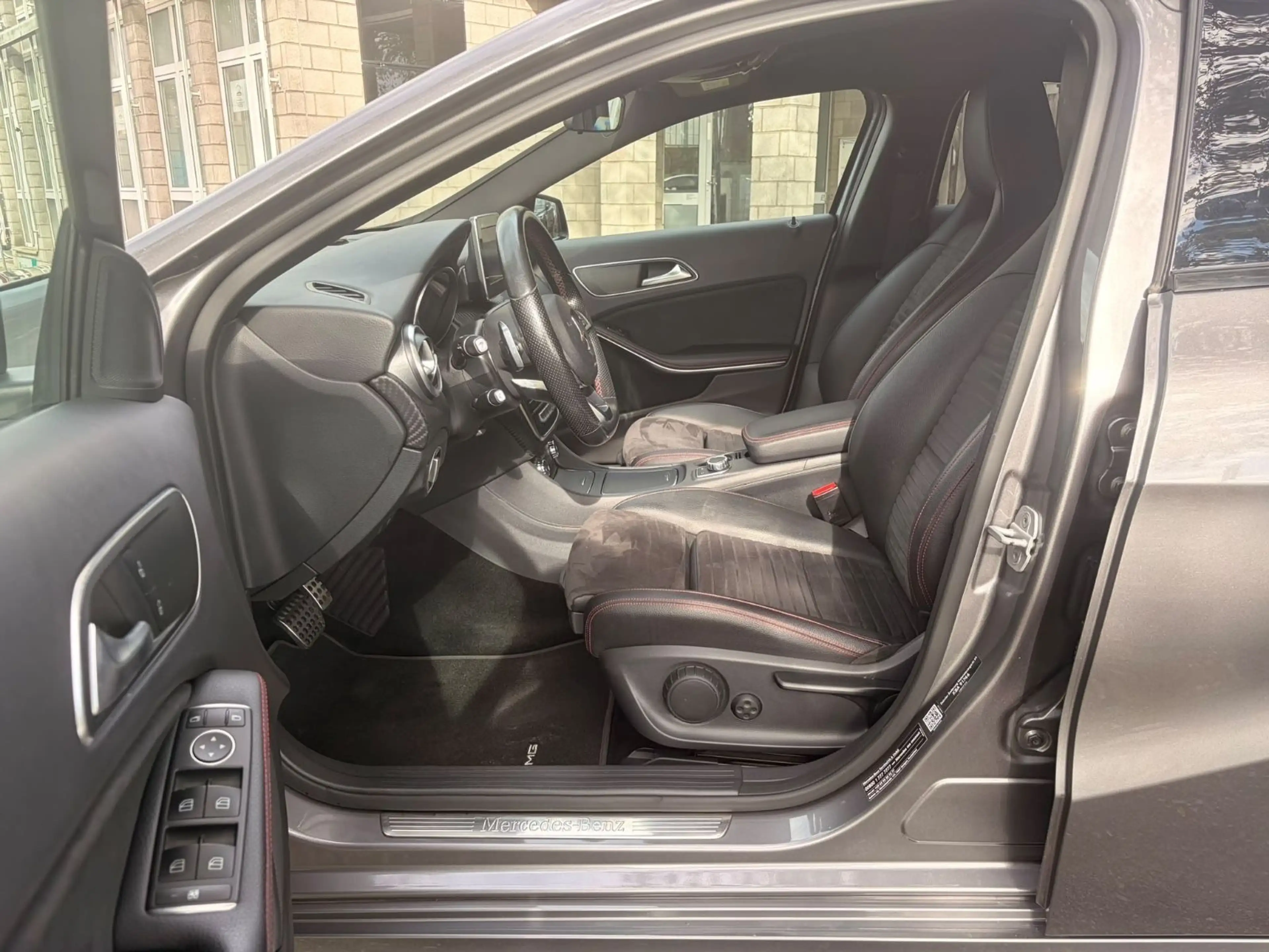 Mercedes-Benz A 220 CDİ /d BlueEfficiency* AMG Paket*Auto.*EU6 — photo 11
