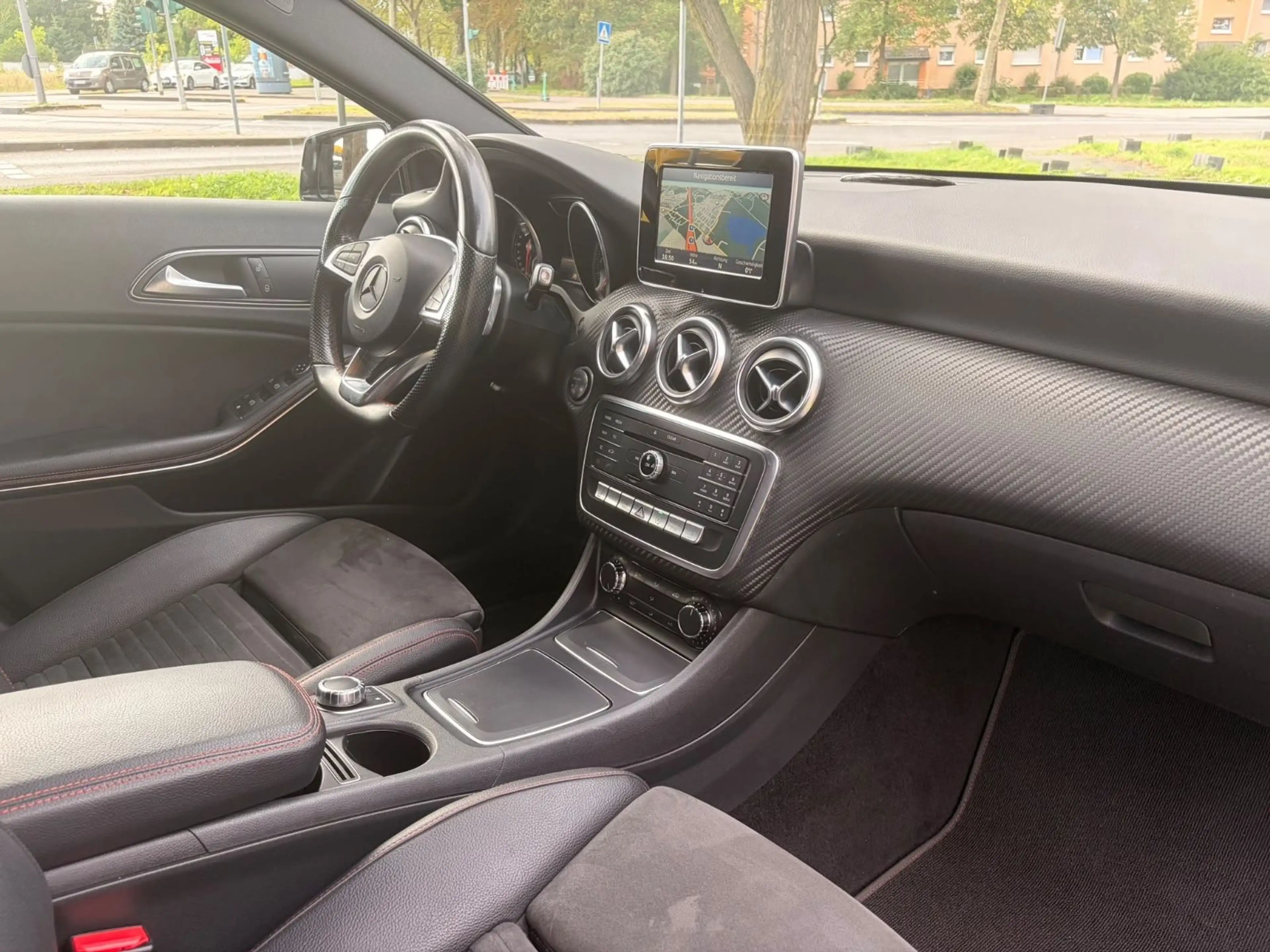 Mercedes-Benz A 220 CDİ /d BlueEfficiency* AMG Paket*Auto.*EU6 — photo 12