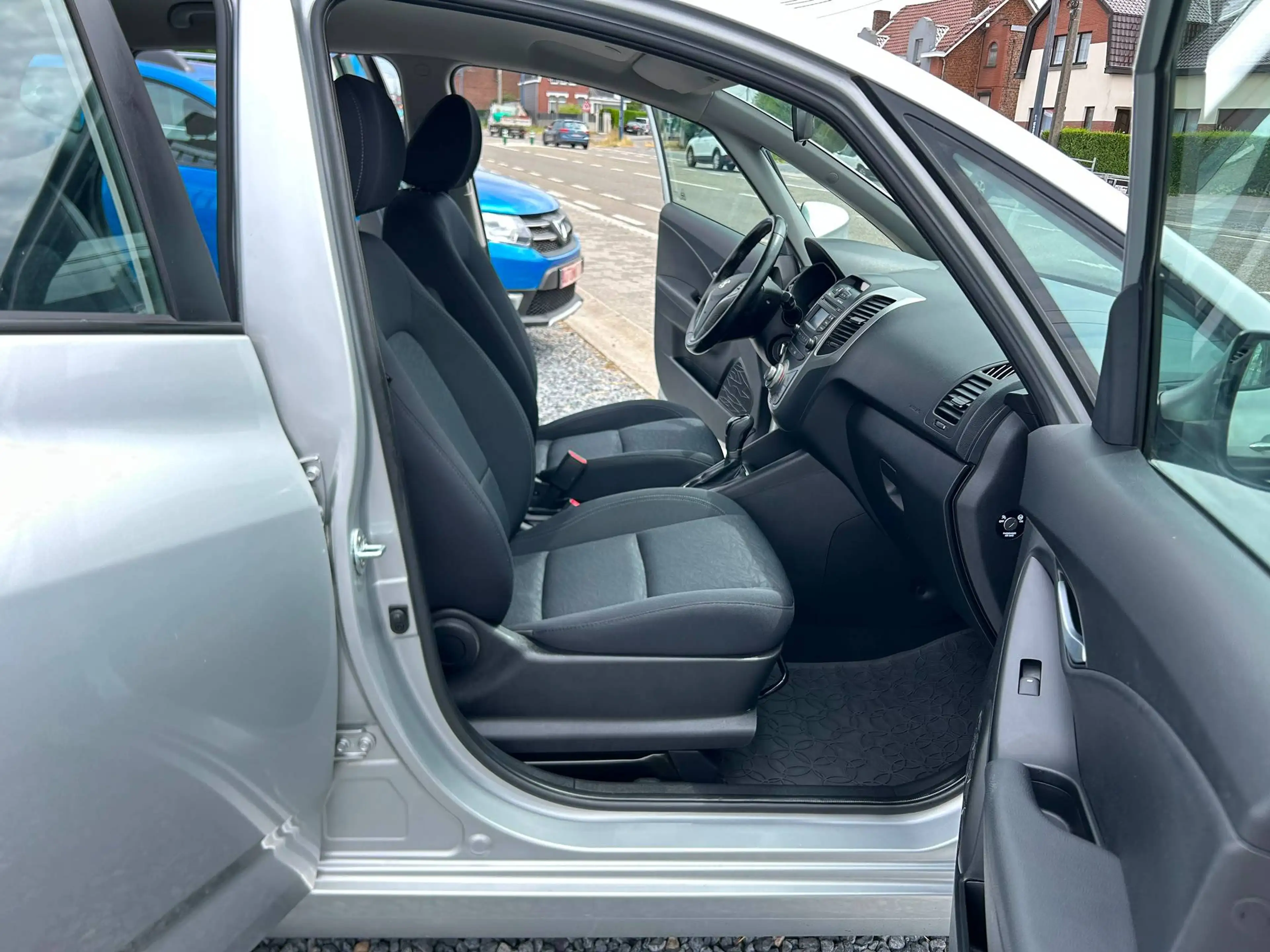 Hyundai iX20 iX20 1.6i Confort  - Boite automatique - Faible KM - Full historique- Garantie — photo 13