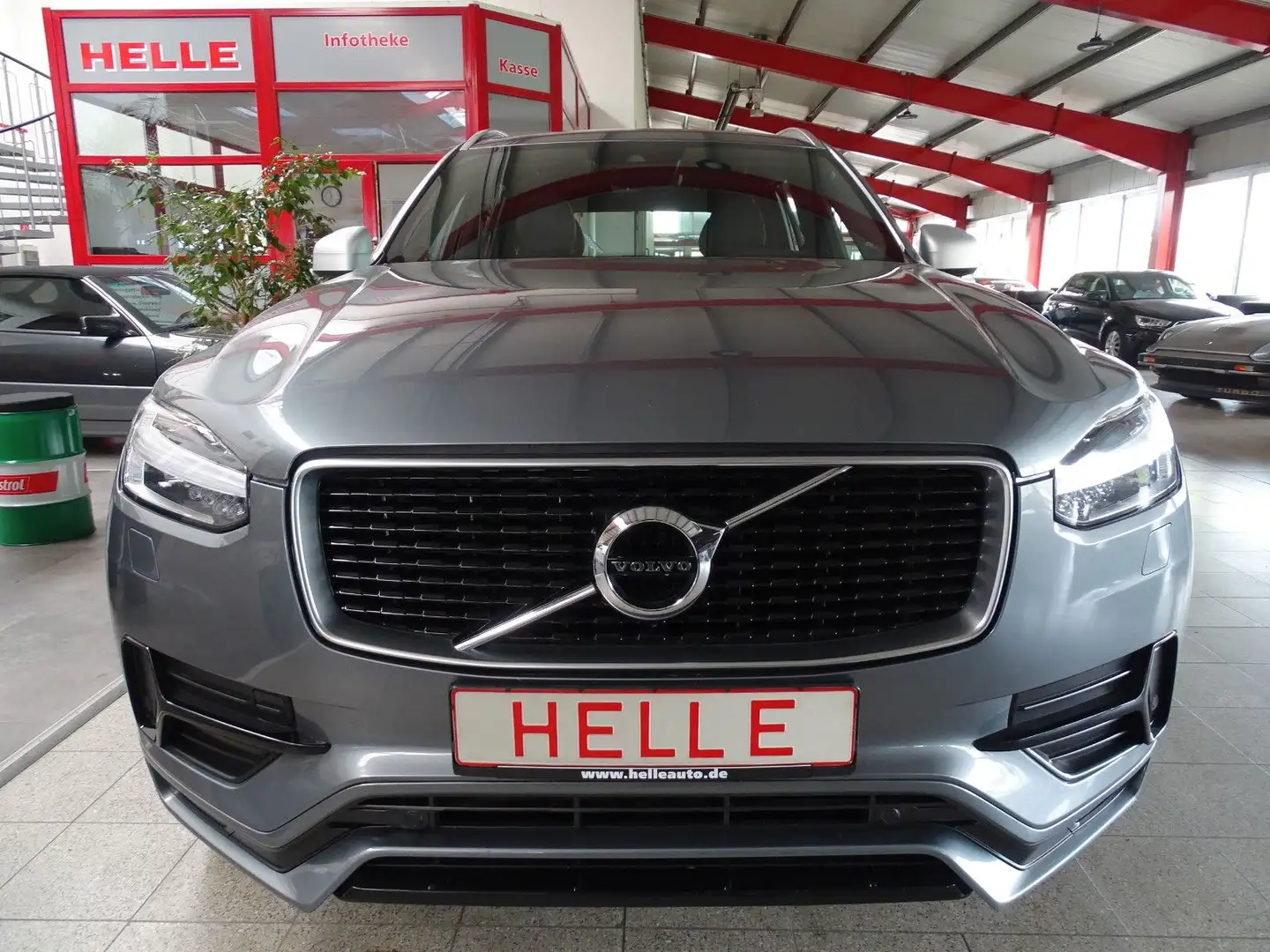 Volvo XC90 D5 R Design AWD*AHK+ACC+LED Grau - 2