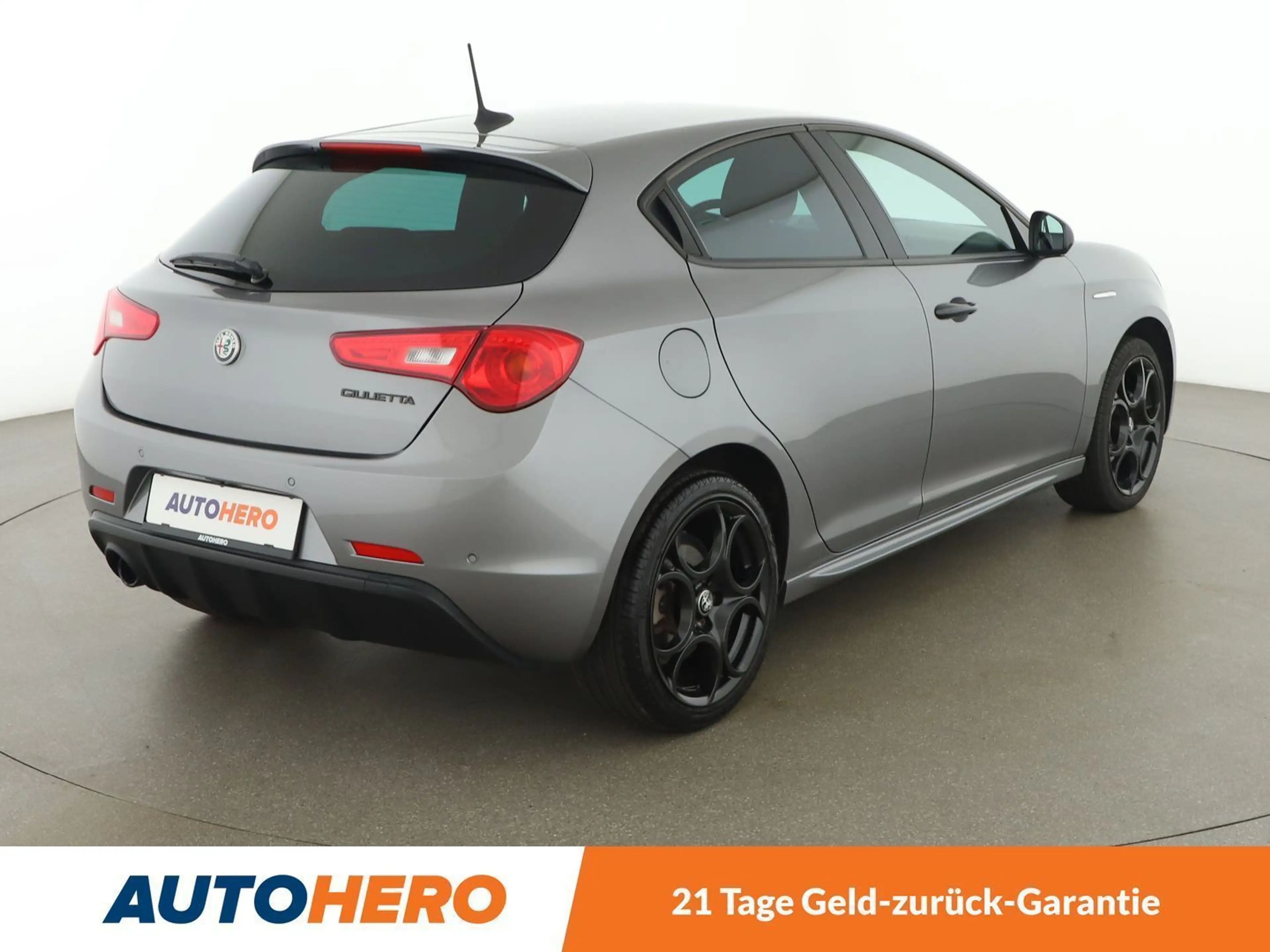 Alfa Romeo Giulietta 1.4 Turbo Super *XENON*TEMPO*CAM*SHZ* — photo 6