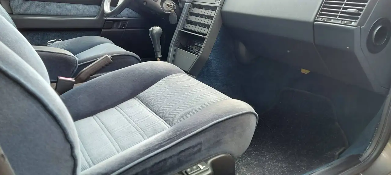 Alfa Romeo 164 3.0 V6, foto 9