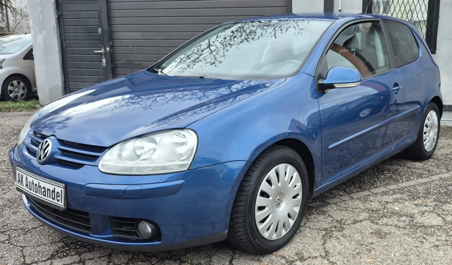 Volkswagen Golf V Lim. Tour Sitzheizung Klima TÜV Blauw - 1