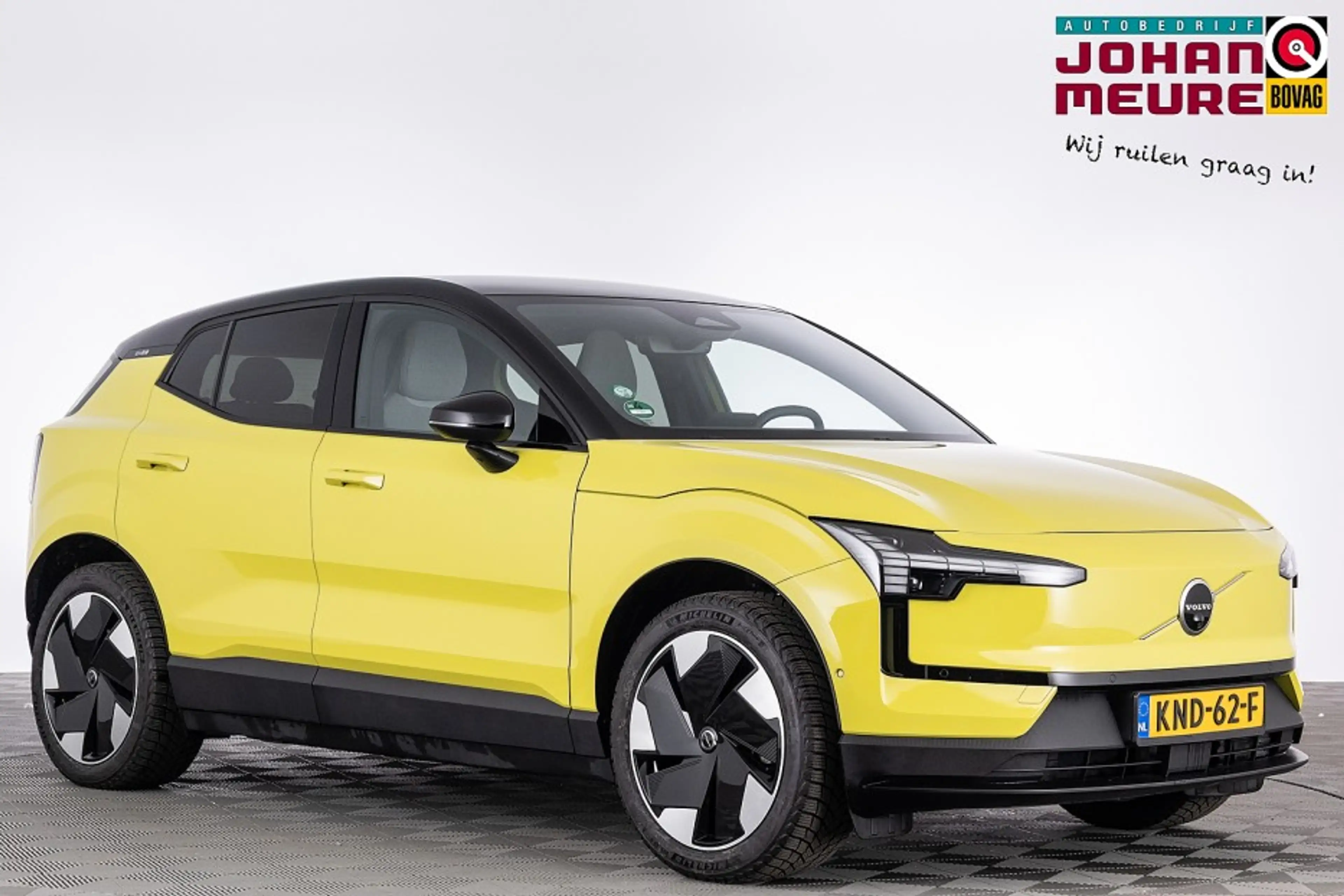 Volvo EX30 Single Motor Extended Range 69 kWh Ultra | PANORAM