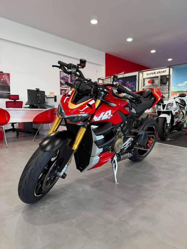 Ducati Streetfighter V4S