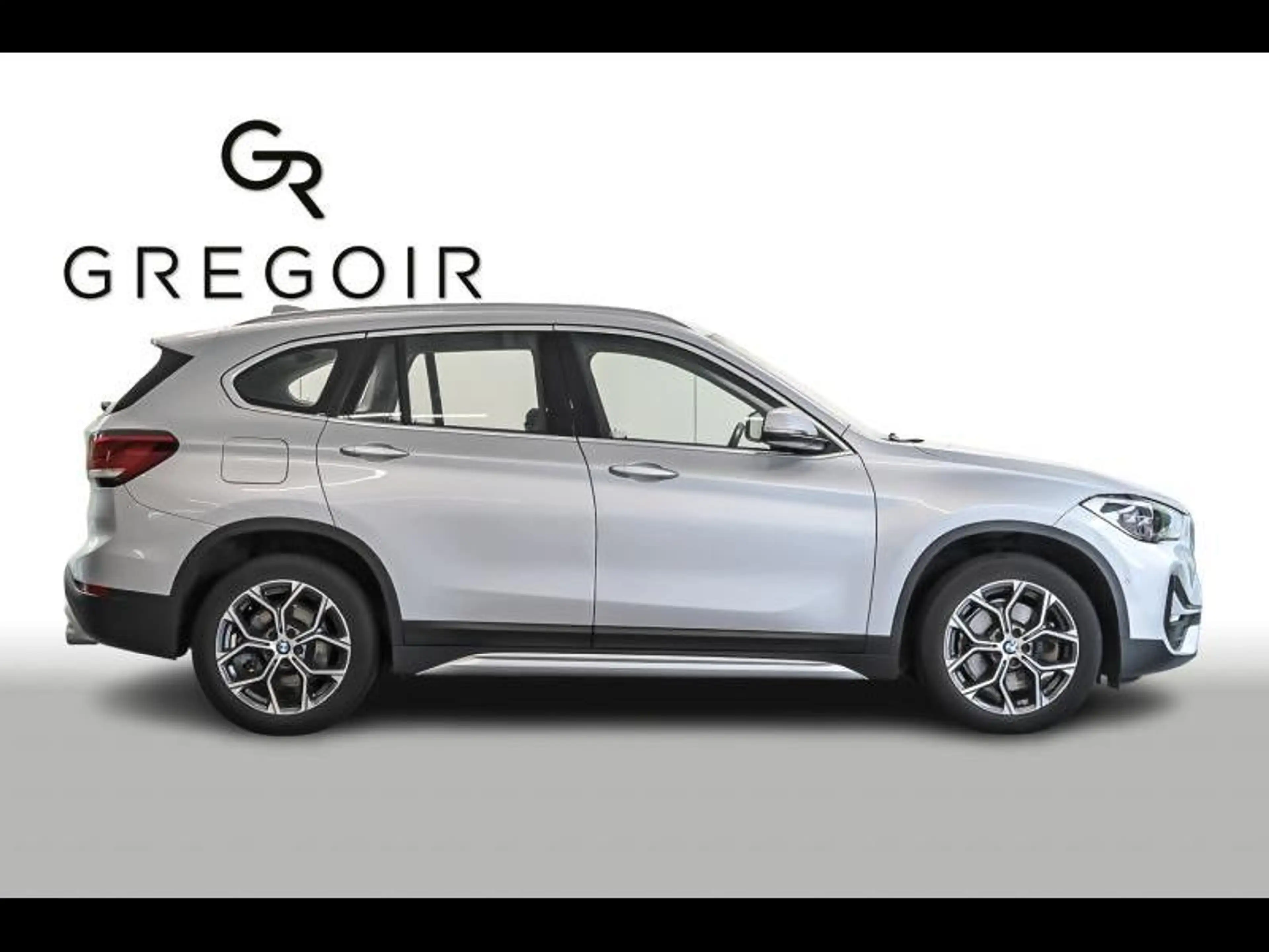 BMW X1 xDrive20i - X Line — photo 3