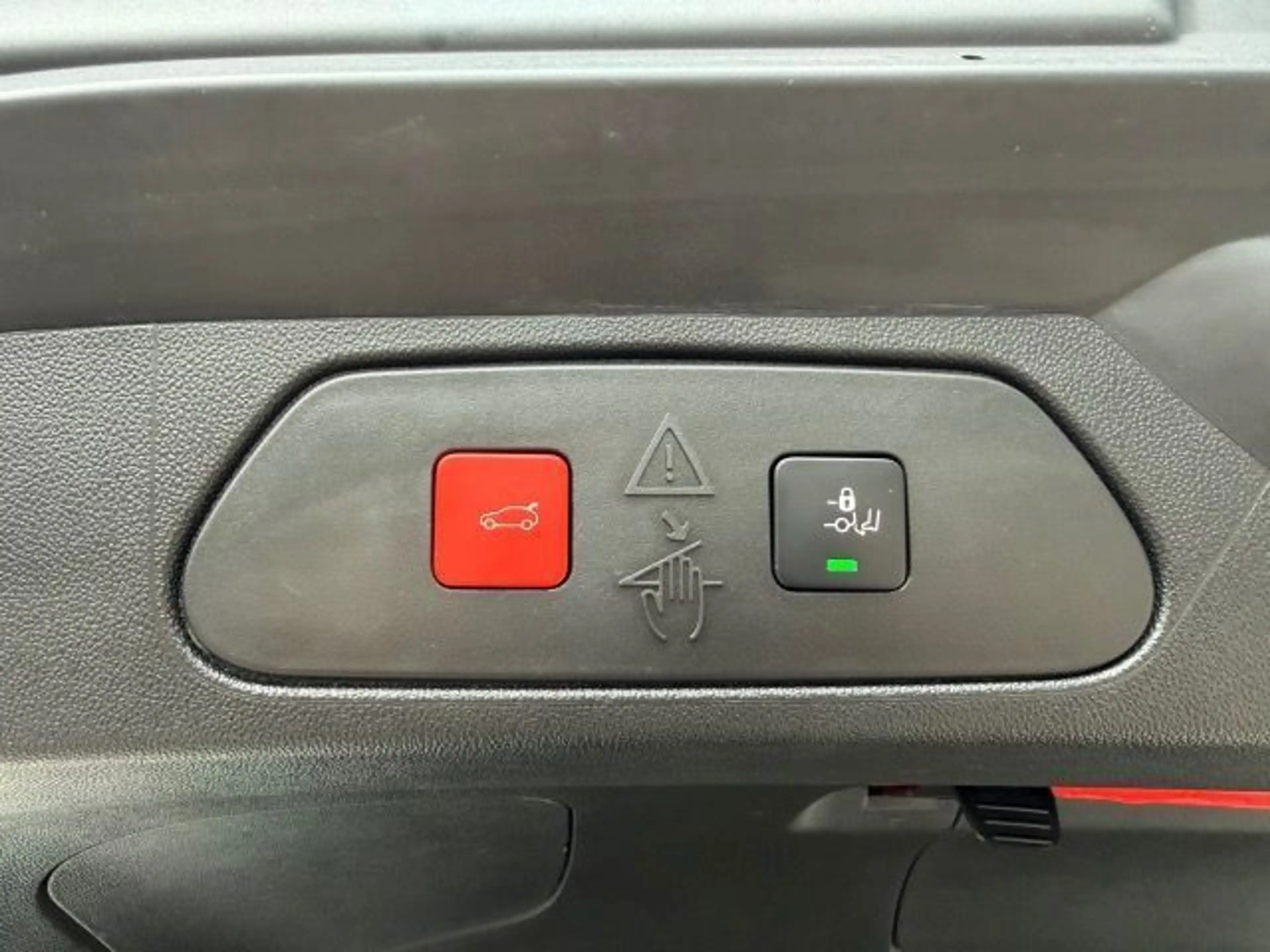 Opel Grandland X GRANDLAND X 1.2 ULTIMATE AUTOMATIK LEDER LED — photo 29