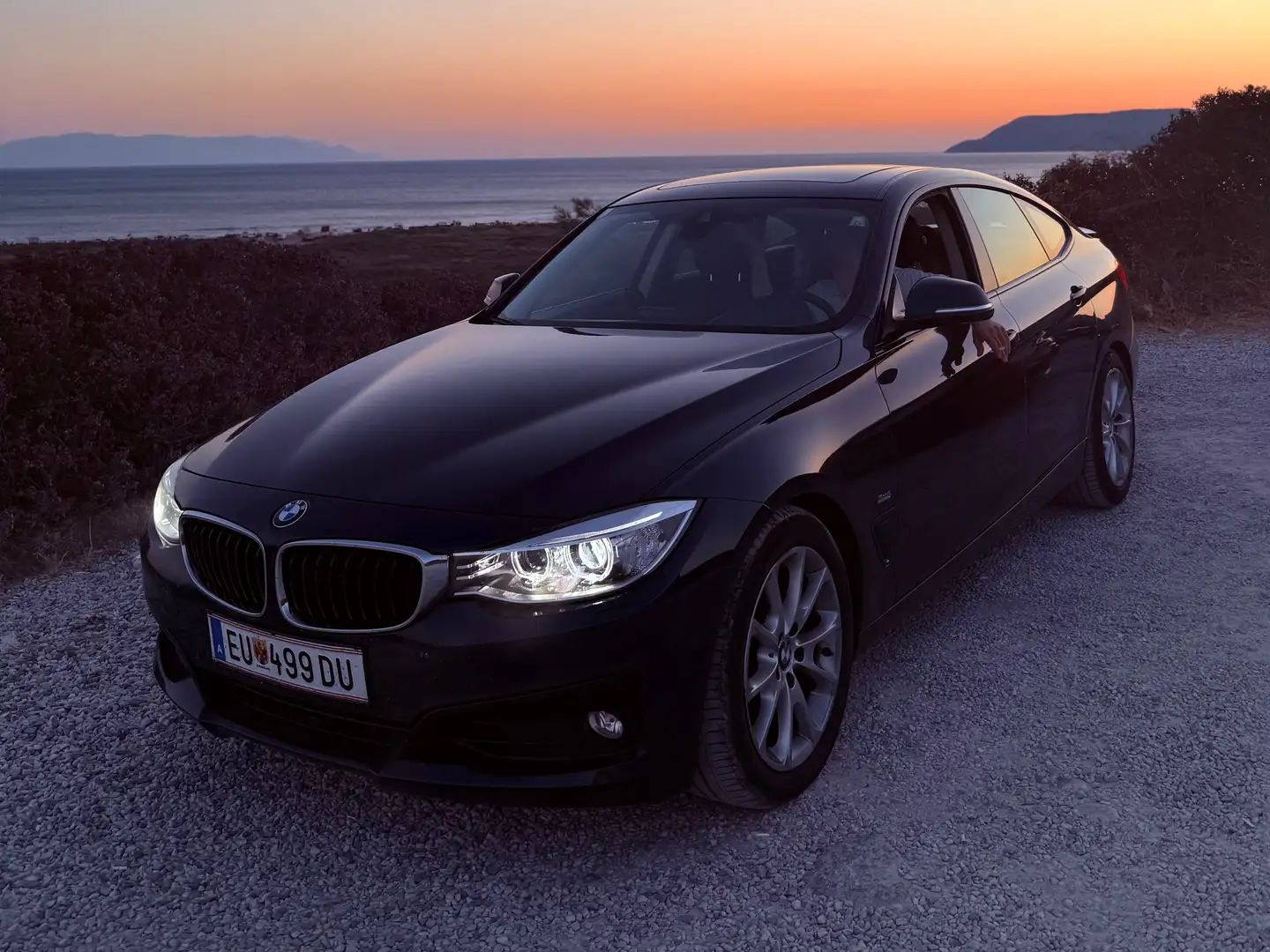 BMW 330 330d Gran Turismo Sport Line Aut. Sport Line Blau - 1