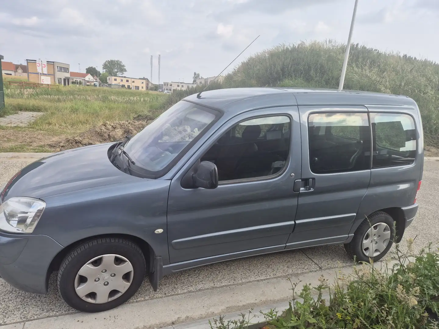 Citroen Berlingo 1.4i First - 1
