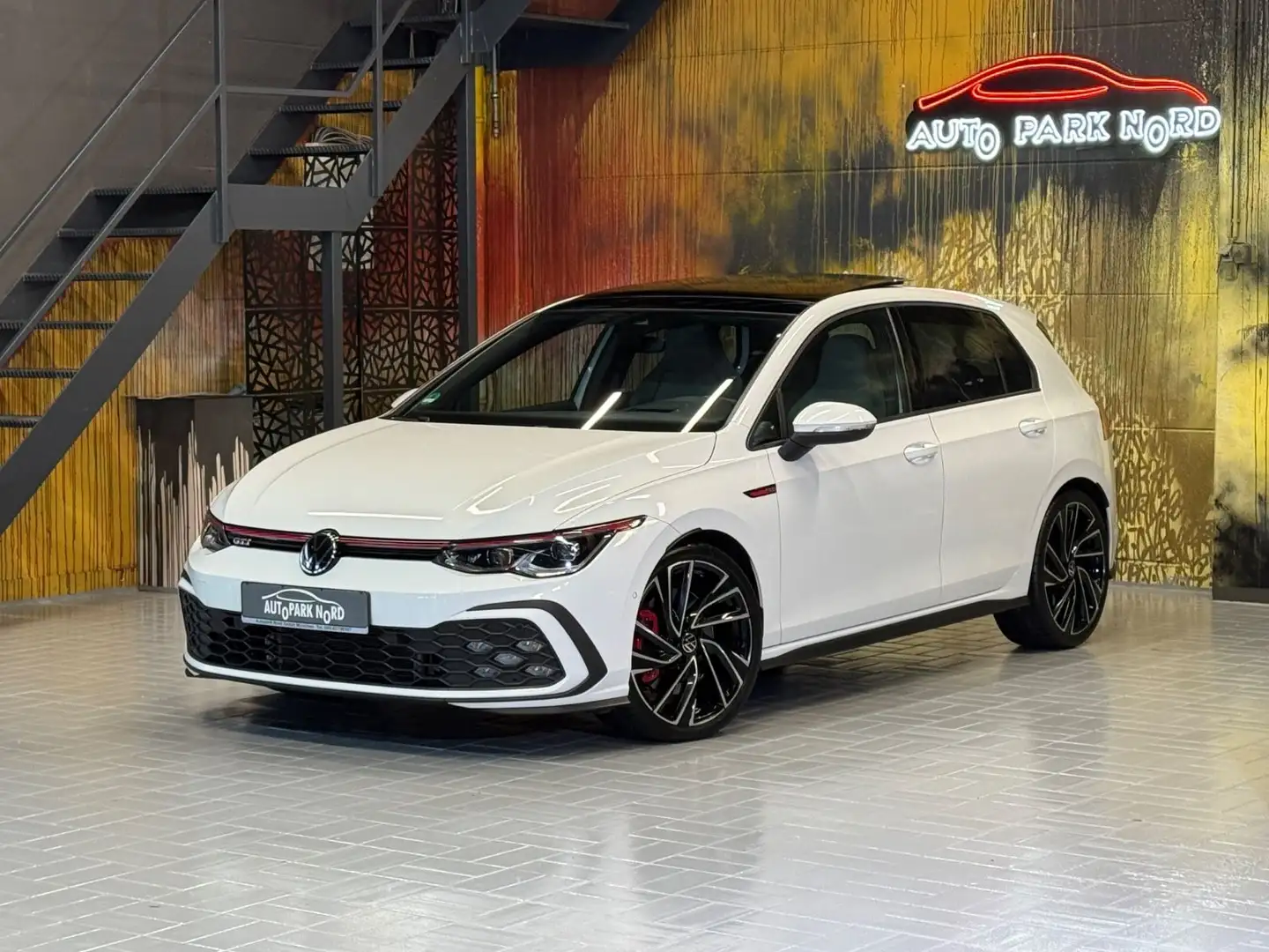Volkswagen Golf VIII 2.0 GTI IQ LIGHT~AHK~PANO~HUD~STANDHEI Blanc - 1