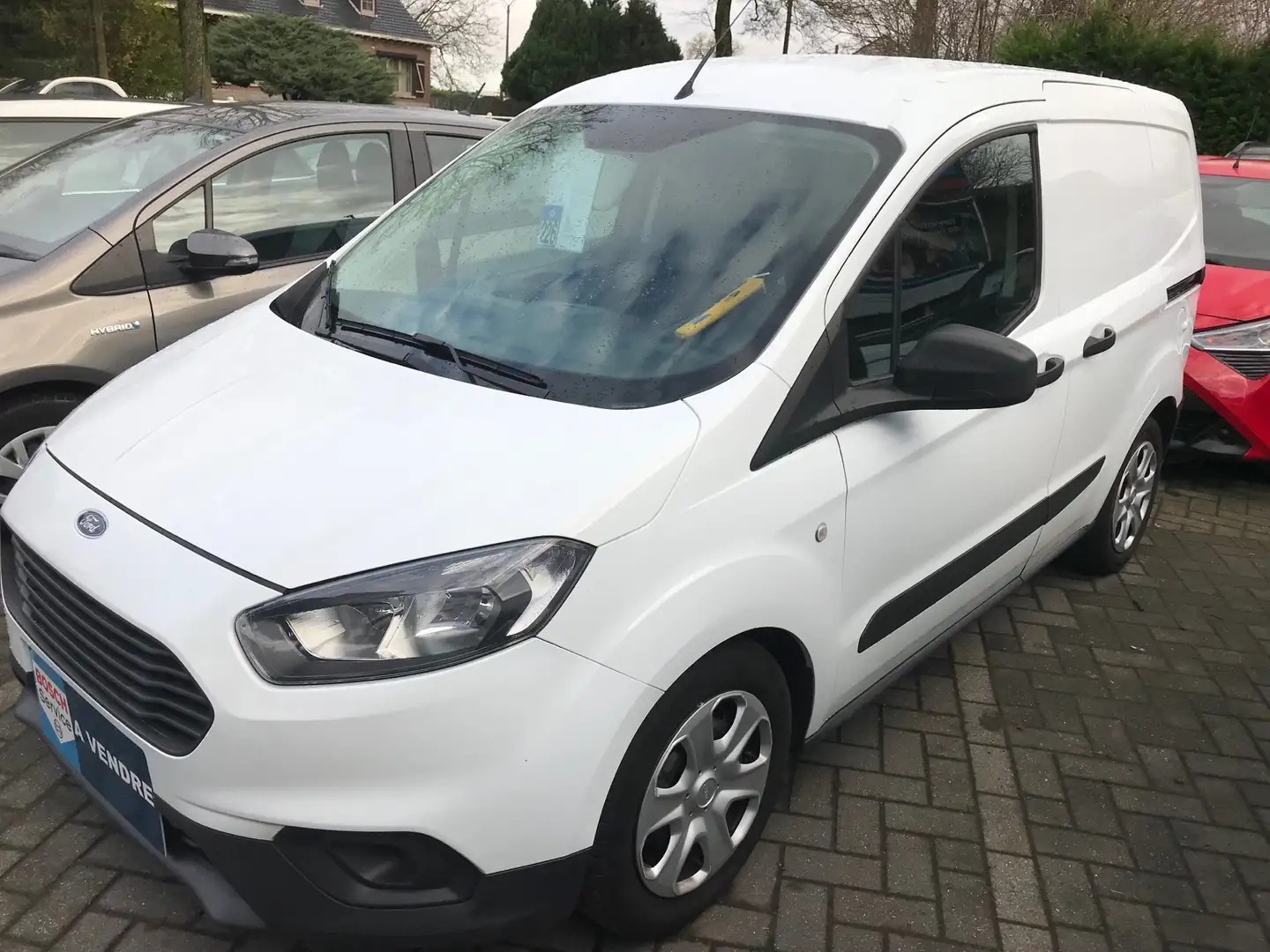 Ford Courier 1.0 ESSENCE UTILITAIRE Weiß - 1