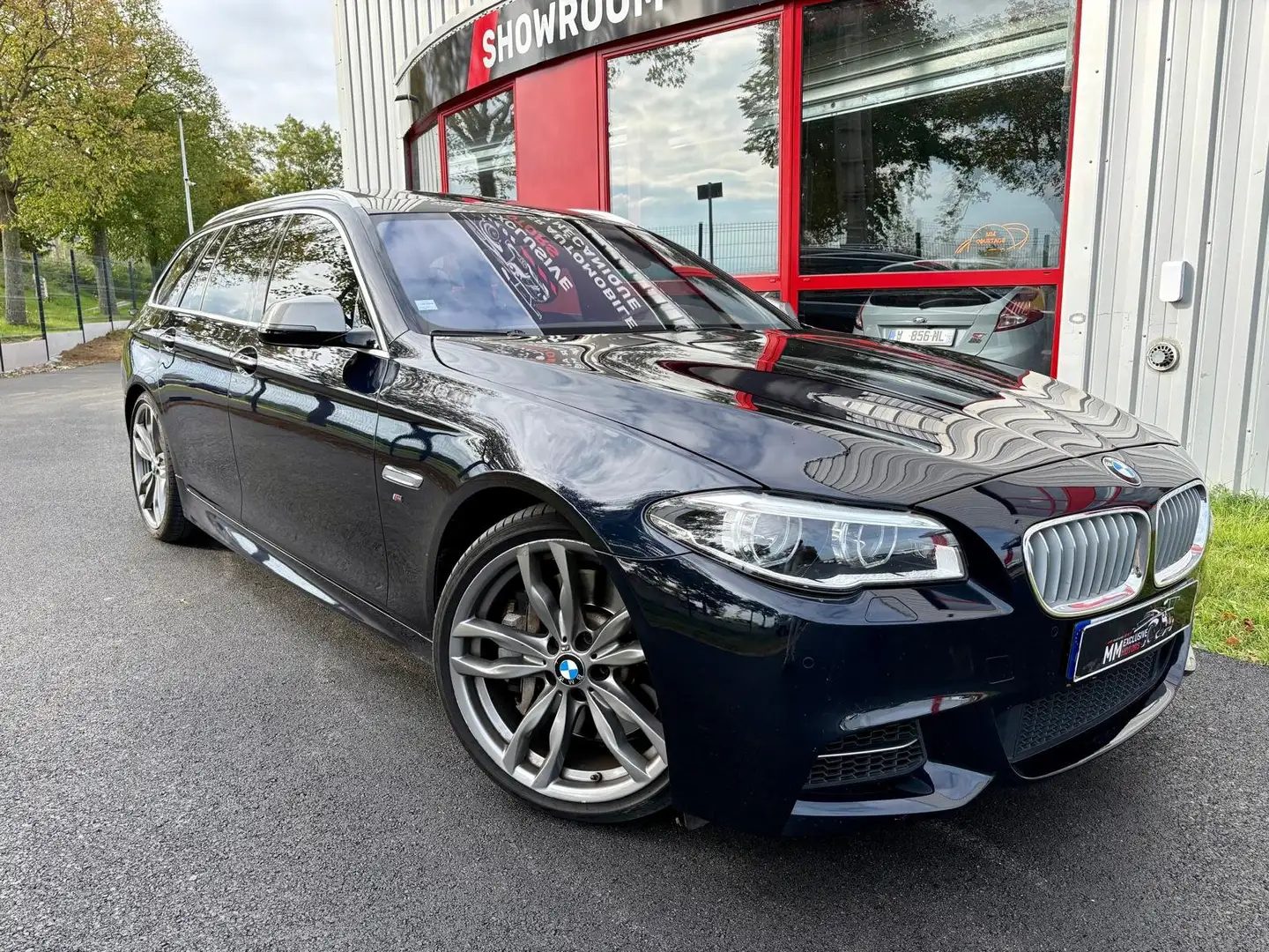 BMW 550 Touring M550d xDrive 381 ch A Zwart - 1