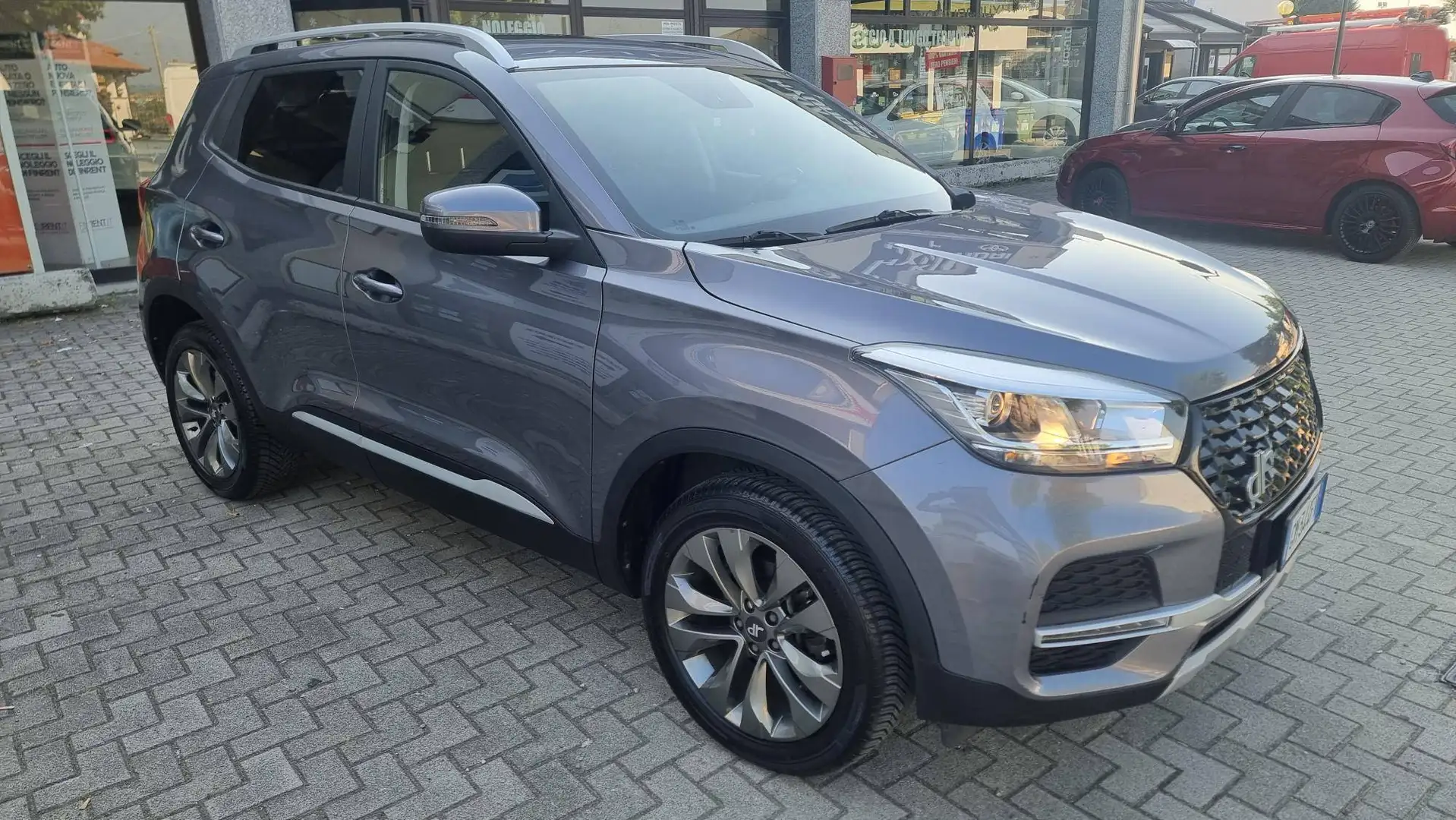 DR Automobiles DR4 4.0 1.5 116cv Grau - 1