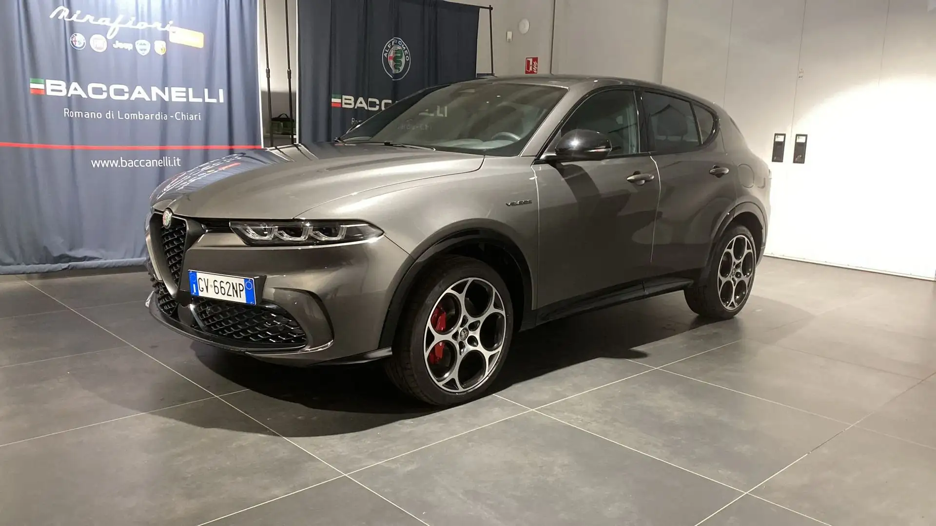 Alfa Romeo Tonale Tonale 1.3 280 CV PHEV AT6 Q4 Veloce Grau - 1