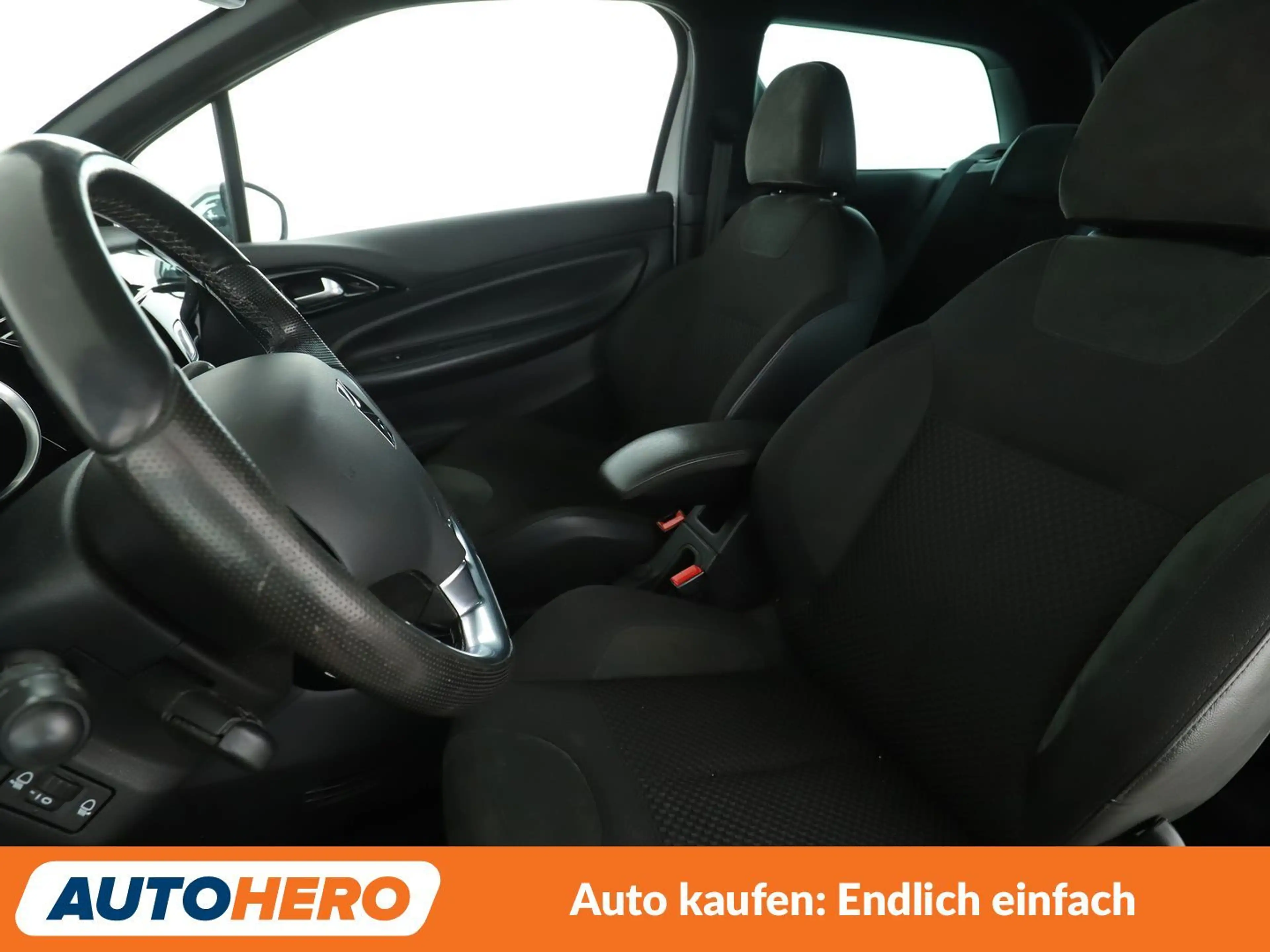 Citroen DS3 1.6 Blue-HDi SportChic *TEMPO*PDC*SHZ*KLIMA* — photo 10
