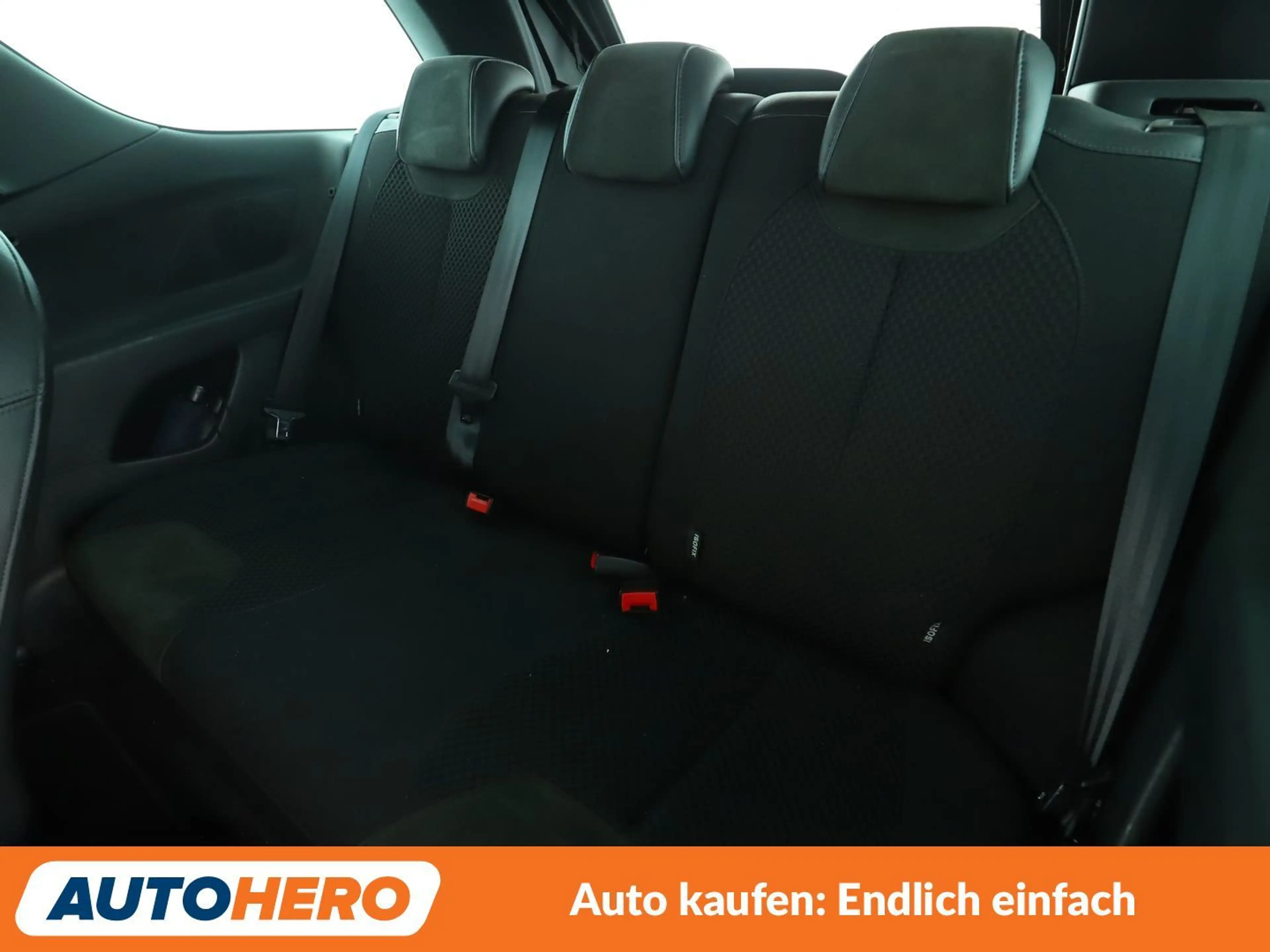 Citroen DS3 1.6 Blue-HDi SportChic *TEMPO*PDC*SHZ*KLIMA* — photo 14
