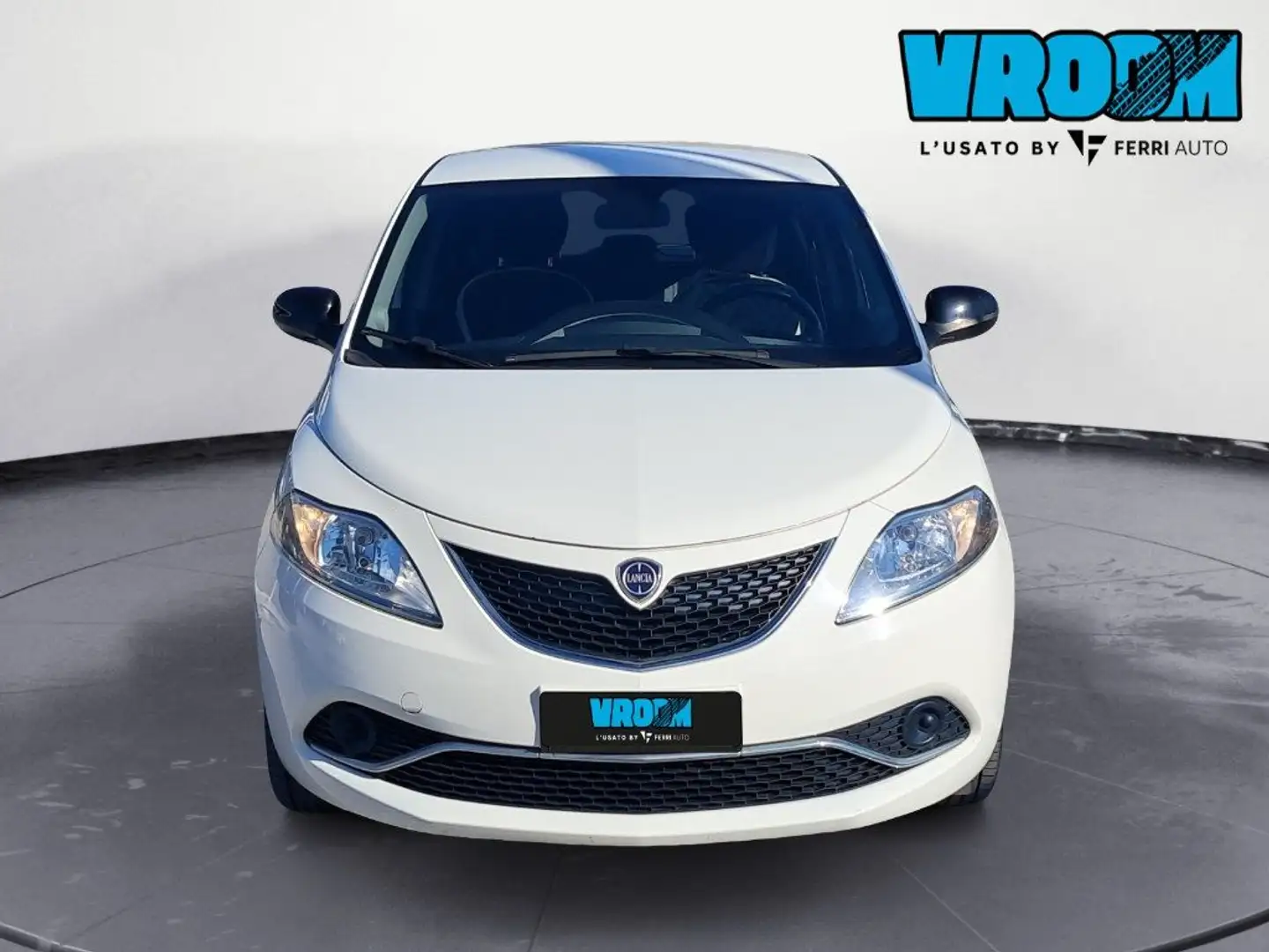 Lancia Ypsilon 1.2 69 CV 5 porte Silver Bianco - 2