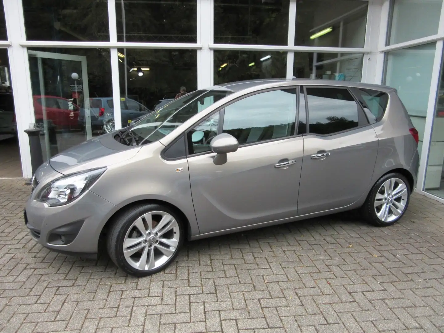 Opel Meriva B Innovation TOP ZUSTAND Grau - 2
