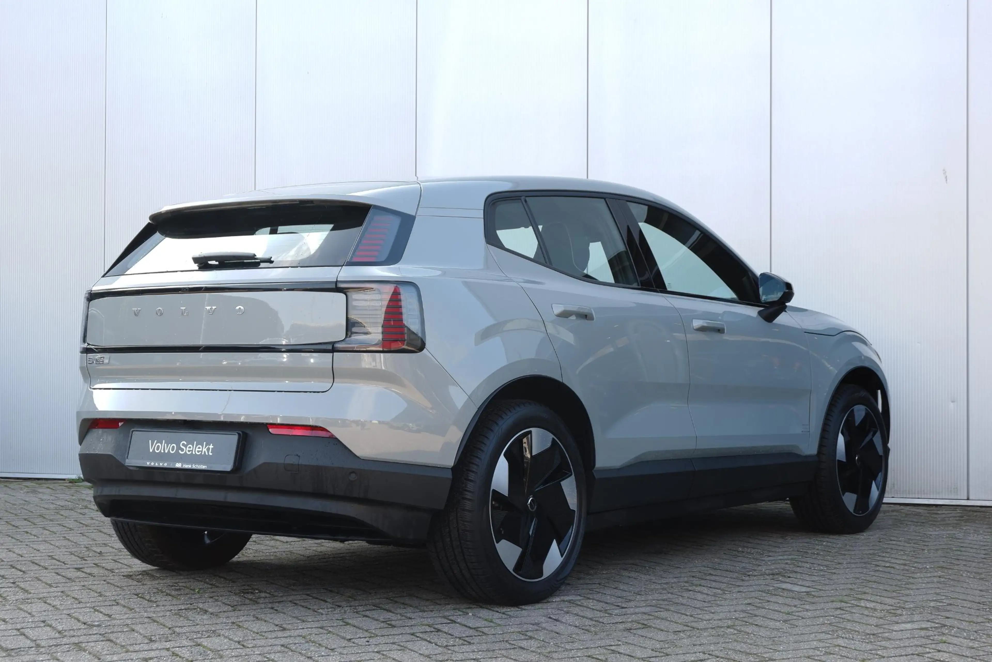 Volvo EX30 Single Motor Extended Range Plus 69 kWh | Verwarmb — photo 2