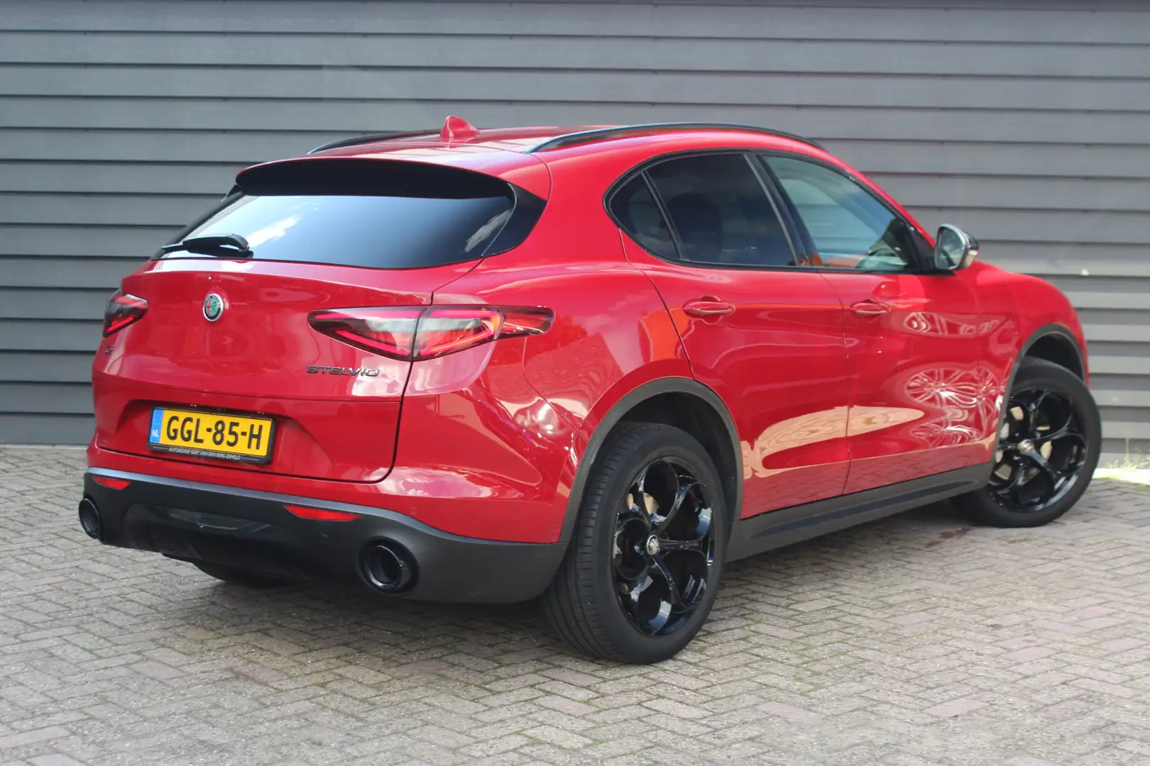 Alfa Romeo Stelvio 2.0 T AWD B-Tech - 280PK - HALF LEDER - CARPLAY - Rojo - 2