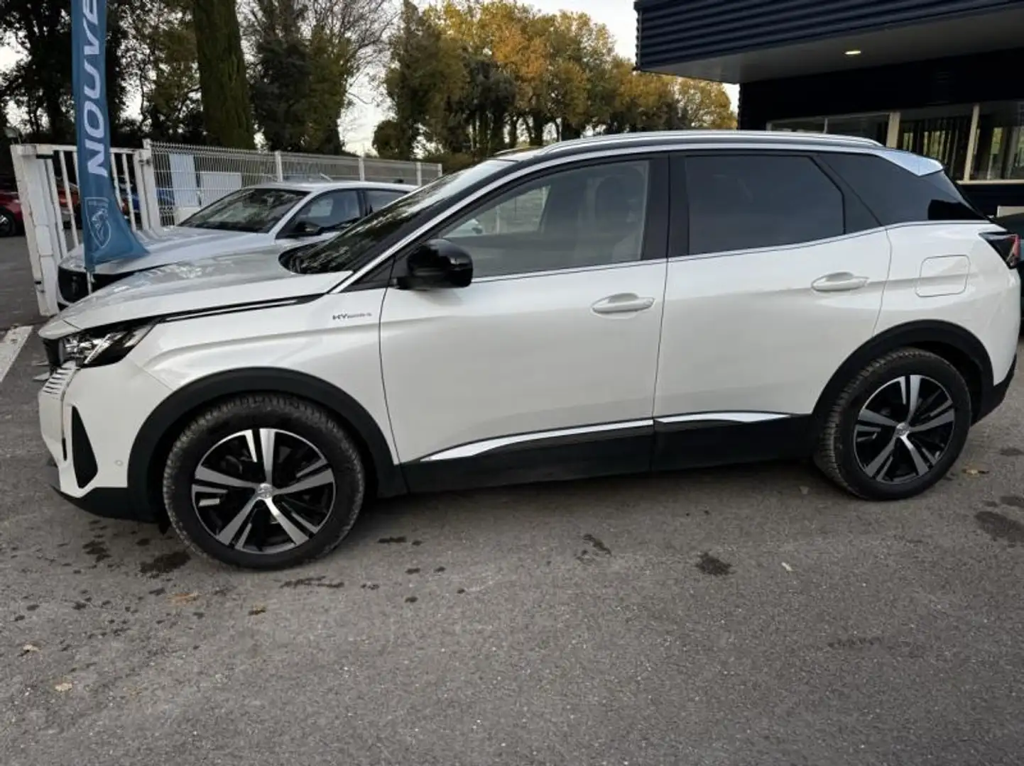 Peugeot 3008 HYBRID4 300ch GT e-EAT8 Blanc - 2