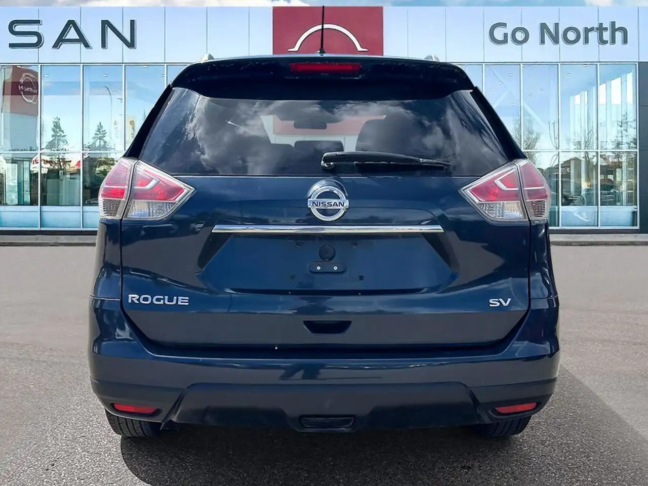 Nissan Rogue снимка Nissan Rogue