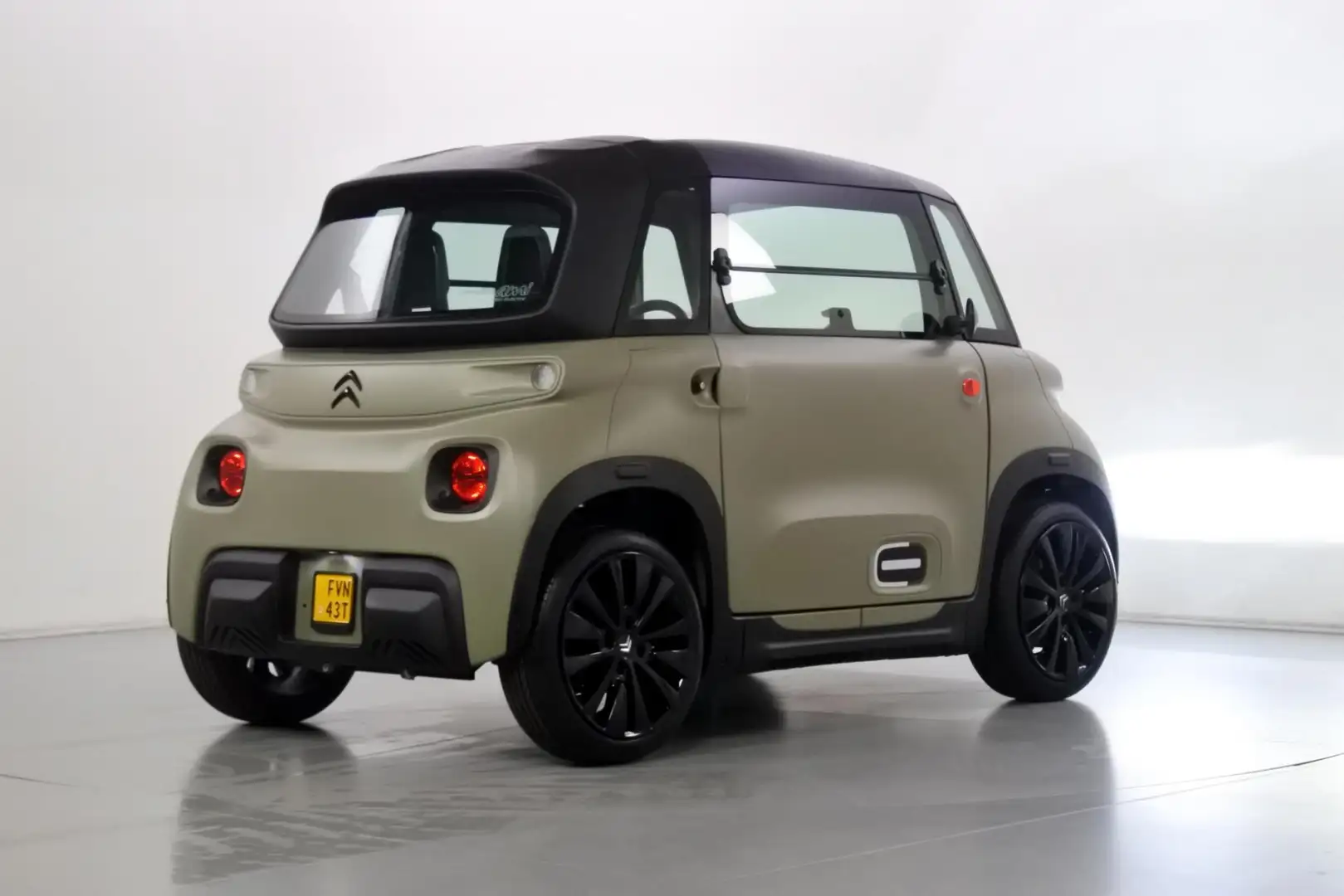 Citroen Ami Pack VDA Custom 16" Šedá - 2